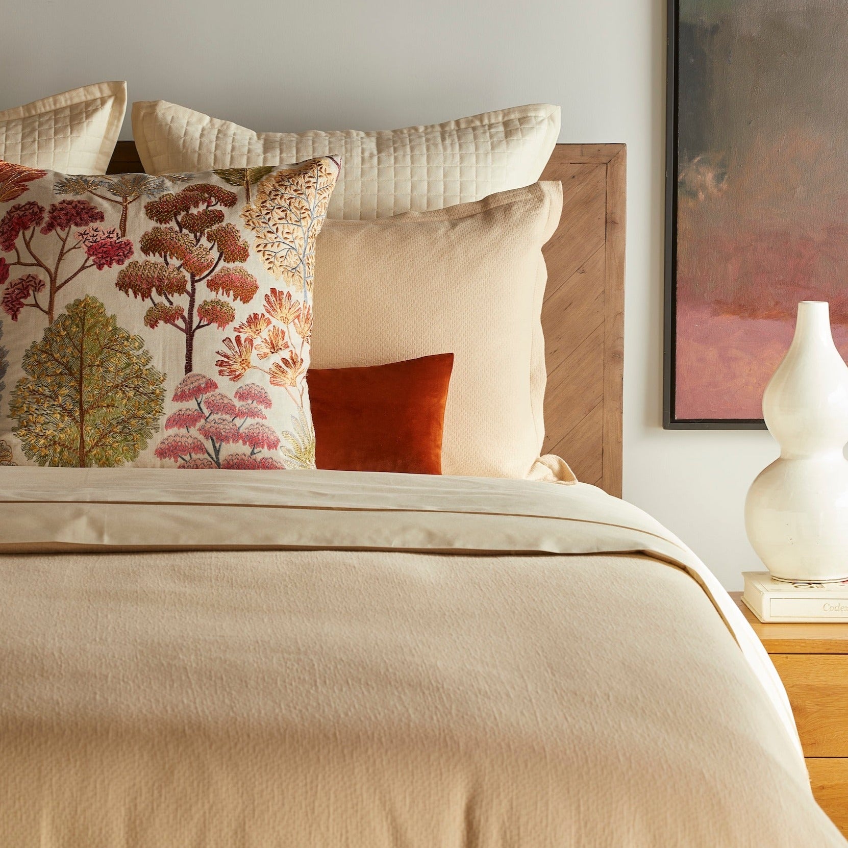 Arcadia Pillow - Ultra Soft & Supportive Memory Foam Pillow for Side, Back & Stomach Sleepers - Perfect for Neck Pain Relief & Better Sleep