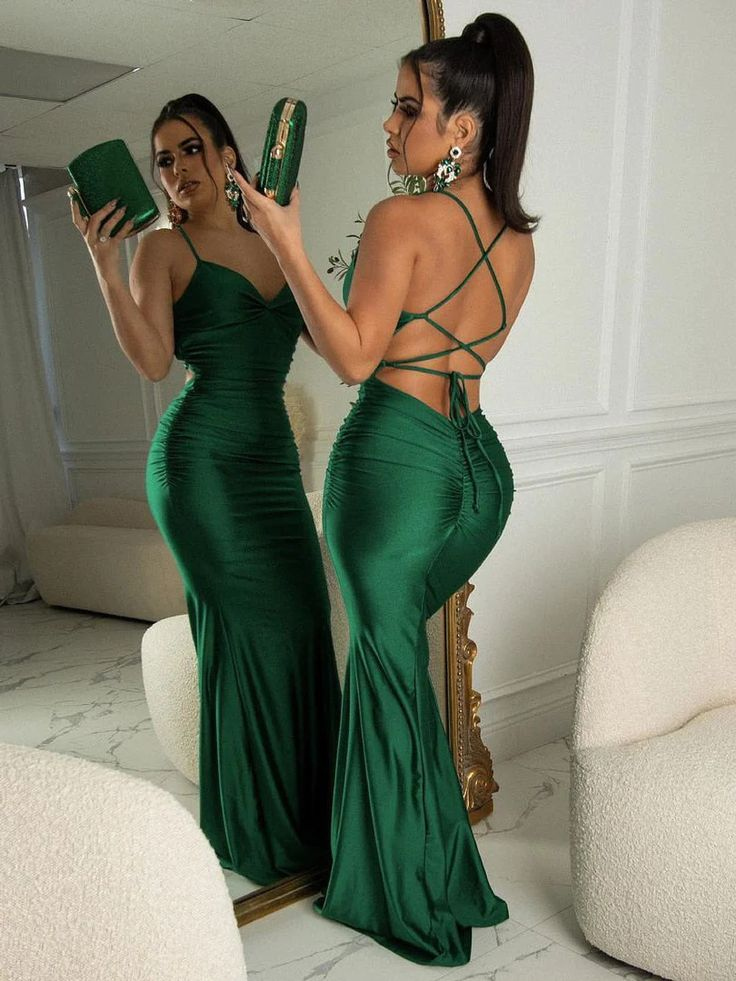 Elegant Green Mermaid Satin Prom Dress - Simple Long Evening Gown for Formal Events | Perfect for Homecoming, Wedding Guest & Special Occasions