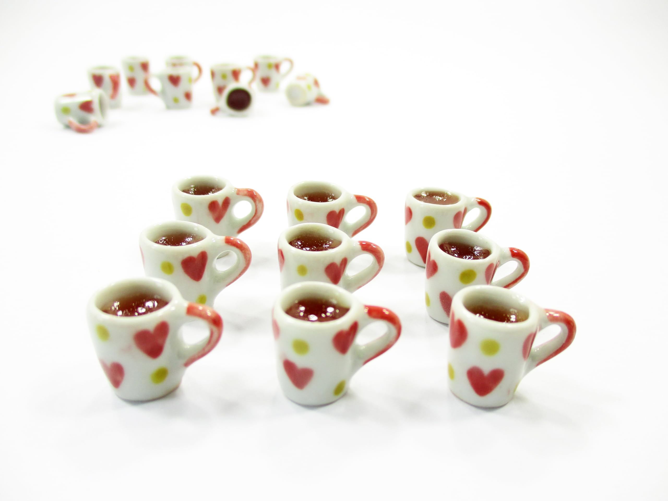 1:6 Scale Miniature Ceramic Tea Mug with Funnel - White Dollhouse Drinkware for Tiny Beverages - Perfect for Dollhouse Kitchen, Miniature Displays & Collectibles
