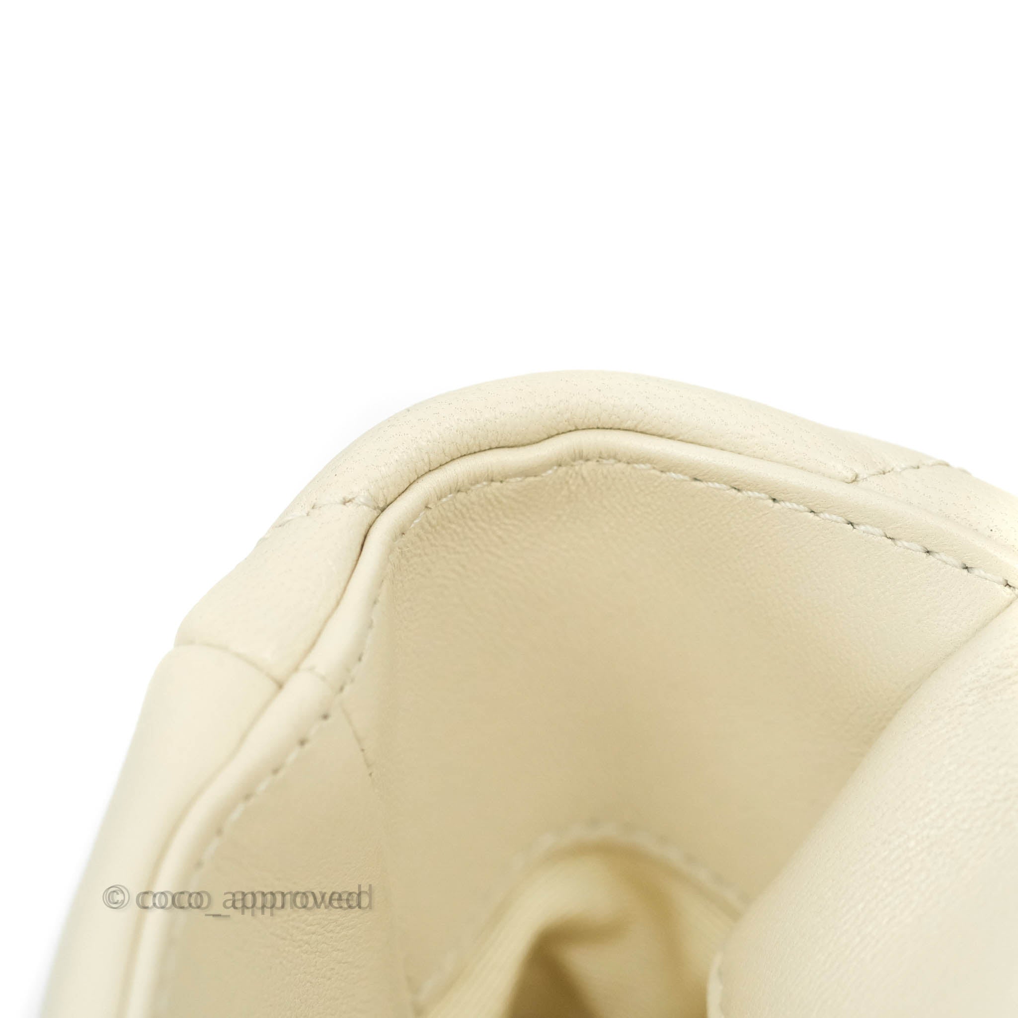 Chanel 19 Medium Flap Bag in Beige Cream Goatskin Leather with Mixed Hardware - Luxury Designer Handbag for Women, Perfect for Work, Travel and Special Occasions