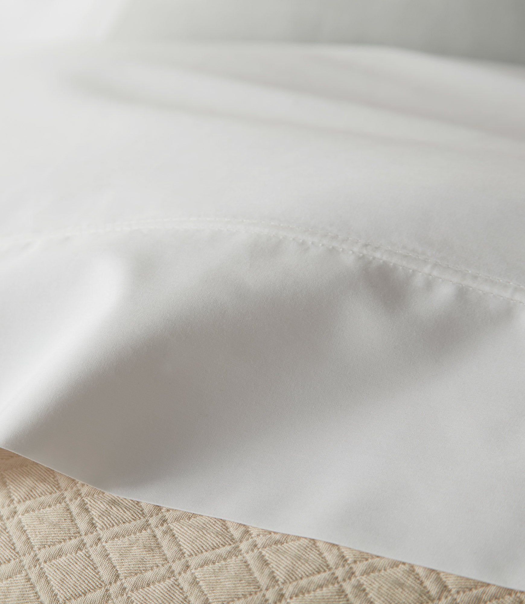 Premium 100% Egyptian Cotton Flat Sheet - Soft & Breathable Bed Sheet Set for Luxurious Comfort - Perfect for Master Bedroom, Guest Room & Hotel Use