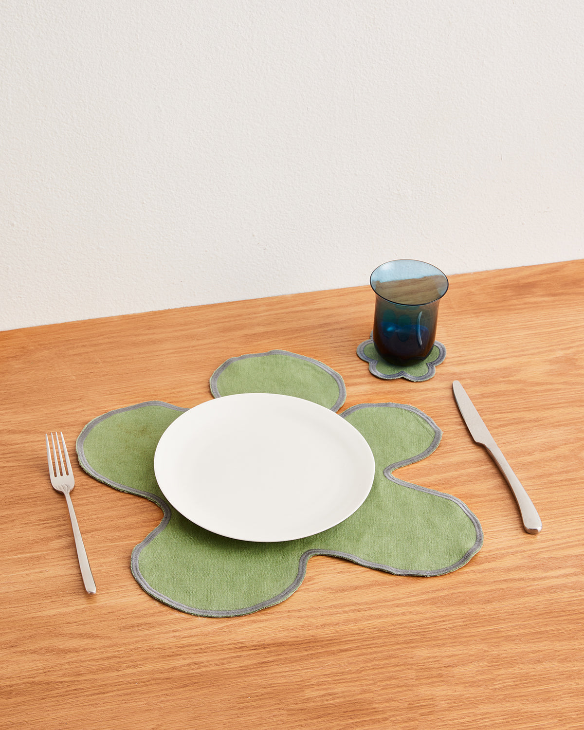 Premium 100% French Flax Linen Placemats Set of 4 - Pistachio & Mineral Colors - Eco-Friendly Table Decor for Dining Room, Kitchen, or Outdoor Entertaining