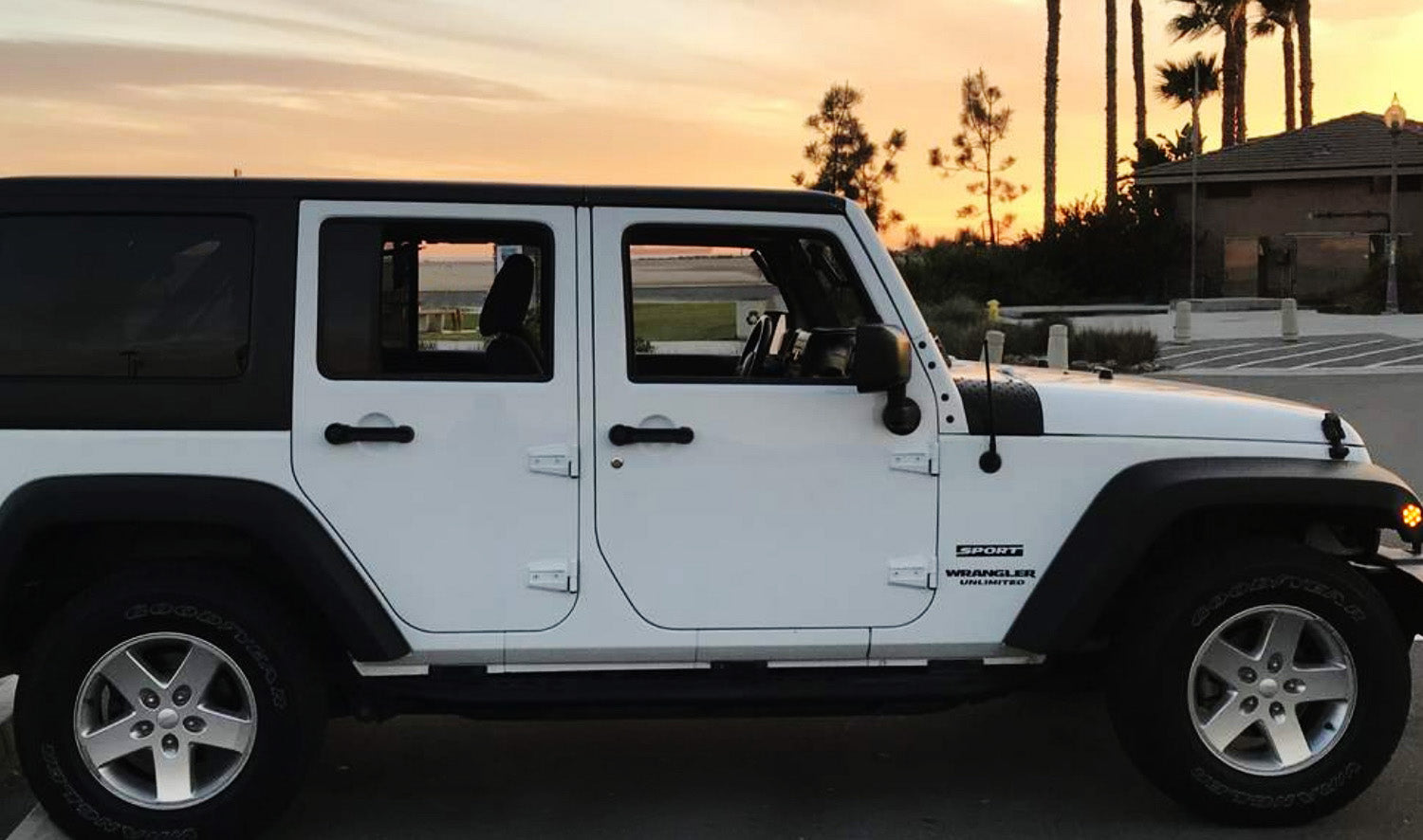 Amber LED Side Marker Lights & Fender Flare Lamps for Jeep Wrangler JK - Clear Lens, Durable & Waterproof - Perfect for Off-Roading, Night Driving & Customization