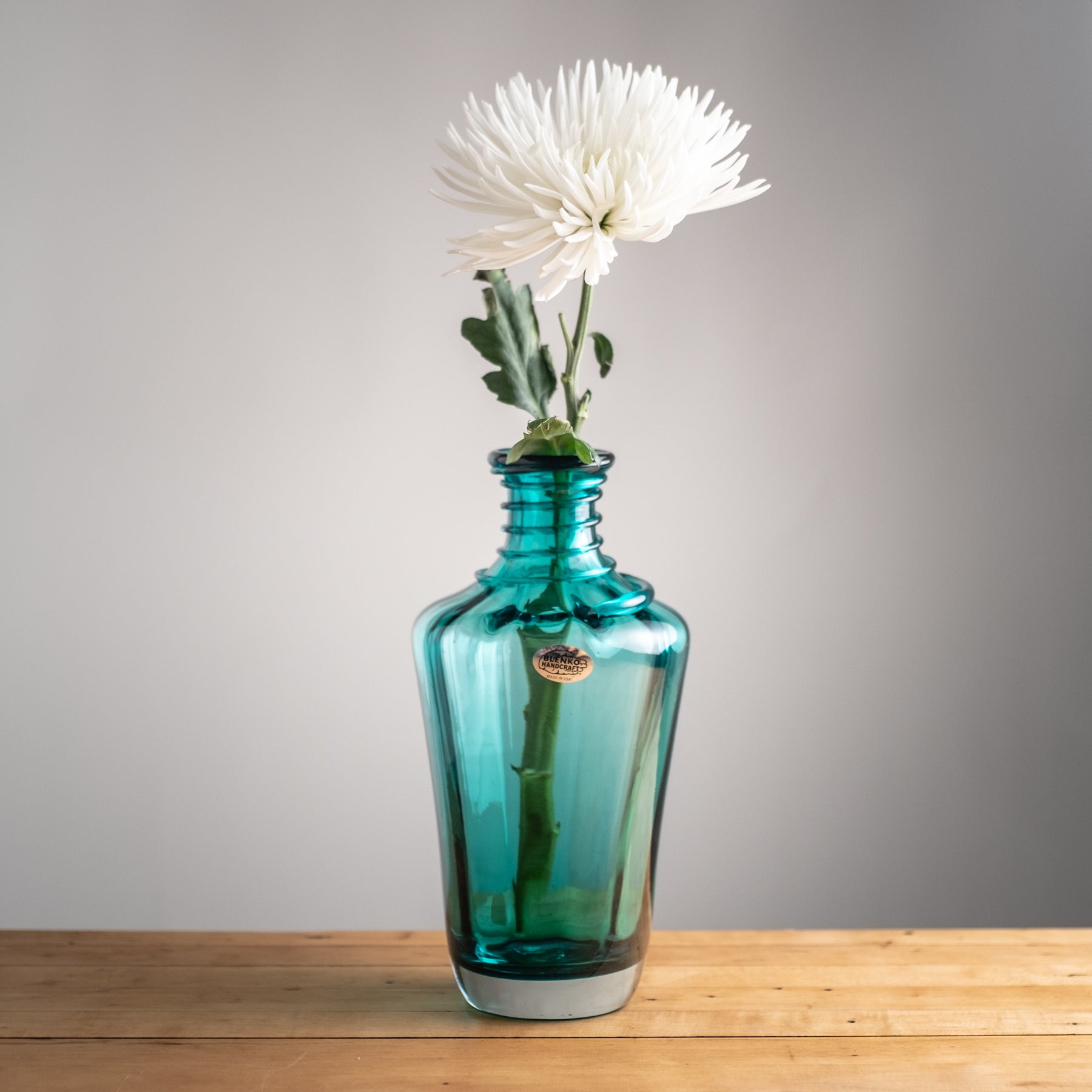 2723 Algonquin Decanter - Seaspray with Cerulean Wrap - Elegant Glass Wine Decanter for Red & White Wines - Perfect for Dinner Parties, Gifts & Home Bar Decor