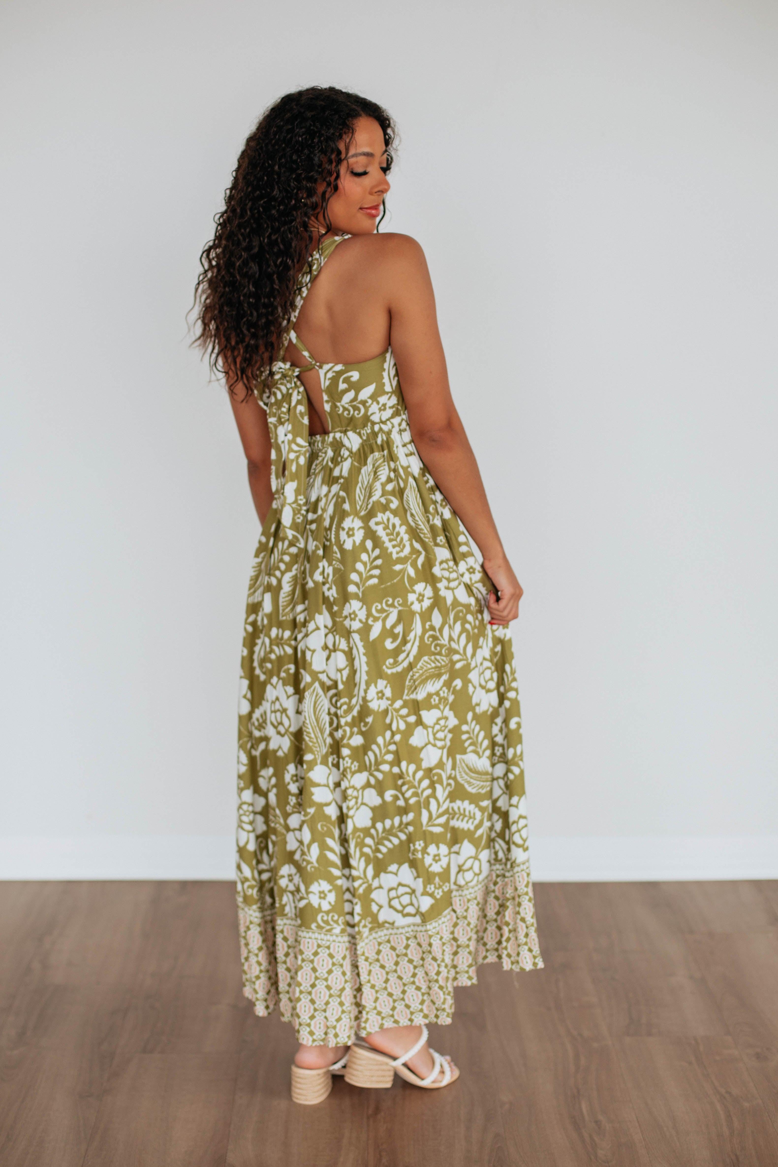 Aaralyn Maxi Dress for Women - Flowy Long Summer Dress with Pockets, Boho Chic Style - Perfect for Beach, Vacation, and Casual Outings