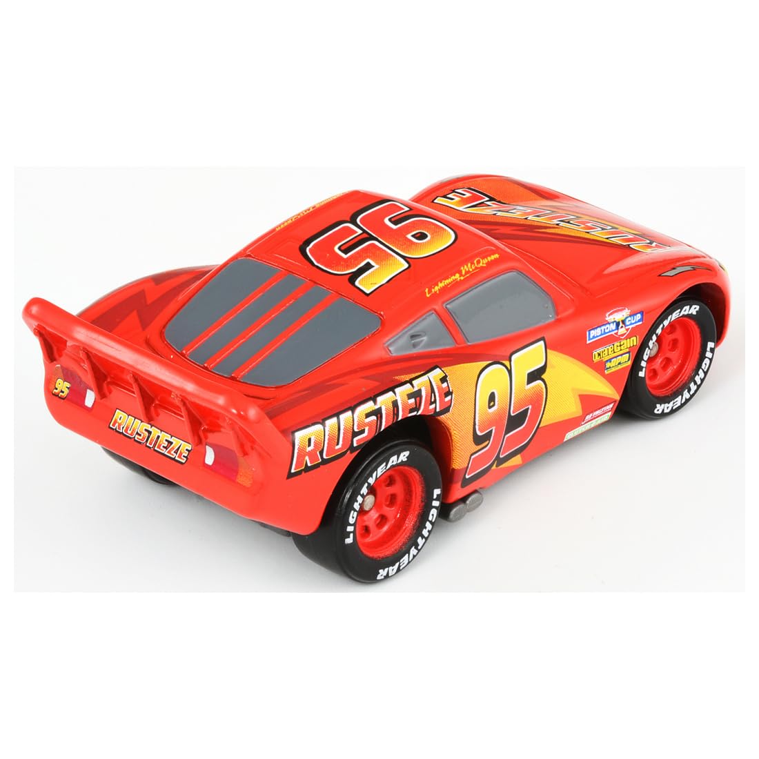 TAKARA TOMY Tomica Disney Cars C-16 Lightning McQueen Diecast Model Car - Cars 3 Intro Type Collectible Toy for Kids & Adults - Perfect for Display, Gifts & Disney Movie Fans