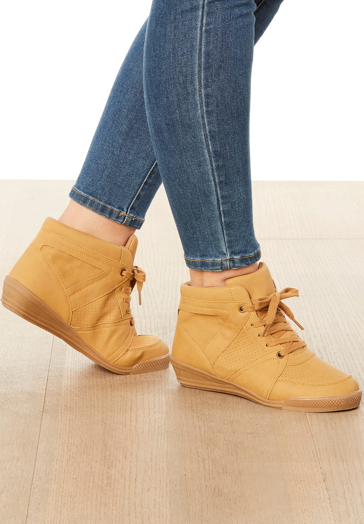 Comfortview Women's Wide Width The Honey Sneakers - Lightweight Walking Shoes for Women with Arch Support - Perfect for Casual Wear, Workouts & Daily Comfort
