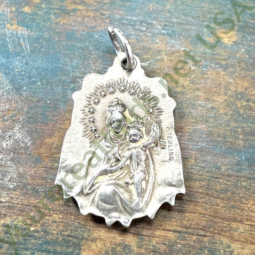 Vintage Sterling Silver Jesus Pendant Necklace - Religious Devotional Jewelry for Women & Men - Perfect for Church, Prayer & Everyday Wear
