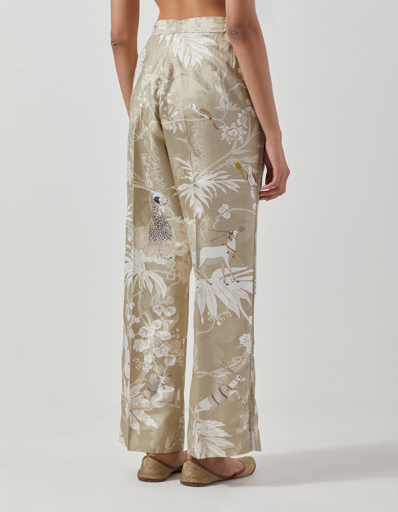 Luxury Silk Pajama Set for Women - Footloose Pyjama Silk Damask Oyster Grey - Comfortable Sleepwear for Relaxation & Lounging