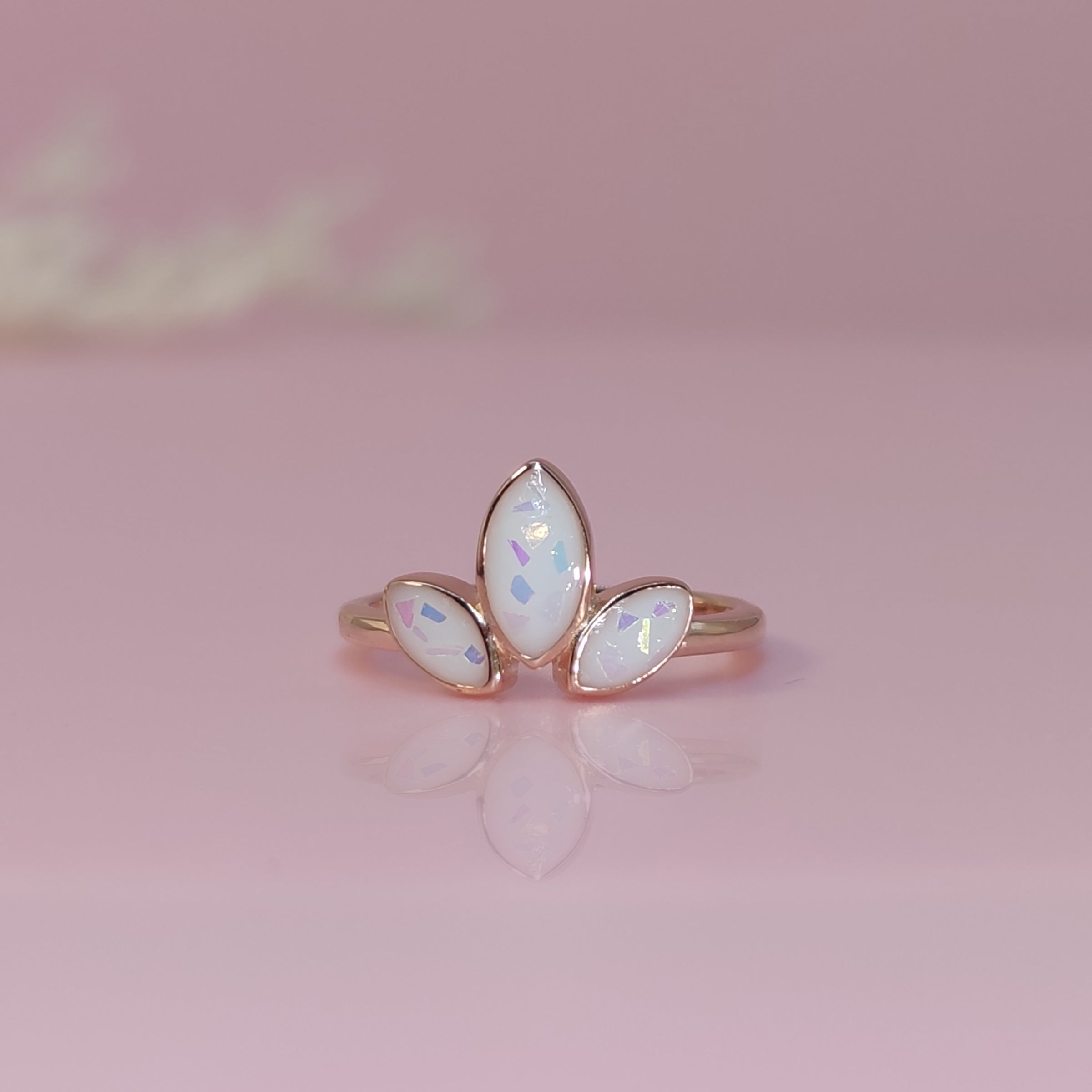 HeirloomClover Solid Gold Four Leaf Clover Breast Milk Jewelry Ring - Perfect for Nursing Mothers, Memorial Keepsake & Unique Gift for New Moms