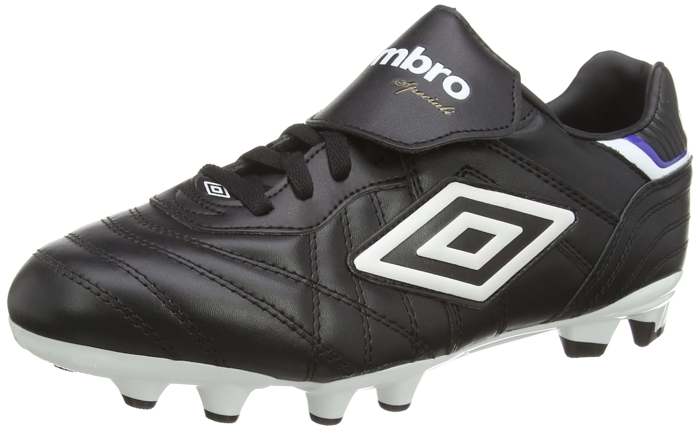 Umbro Men's Soccer Cleats - Lightweight Football Shoes for Artificial Turf & Grass - Perfect for Training, Matches & Outdoor Sports