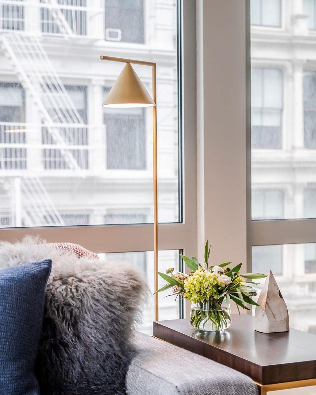 Captain Flint Modern Floor Lamp - Adjustable LED Standing Light for Living Room, Bedroom & Office - Stylish Home Decor Lighting for Reading & Relaxation