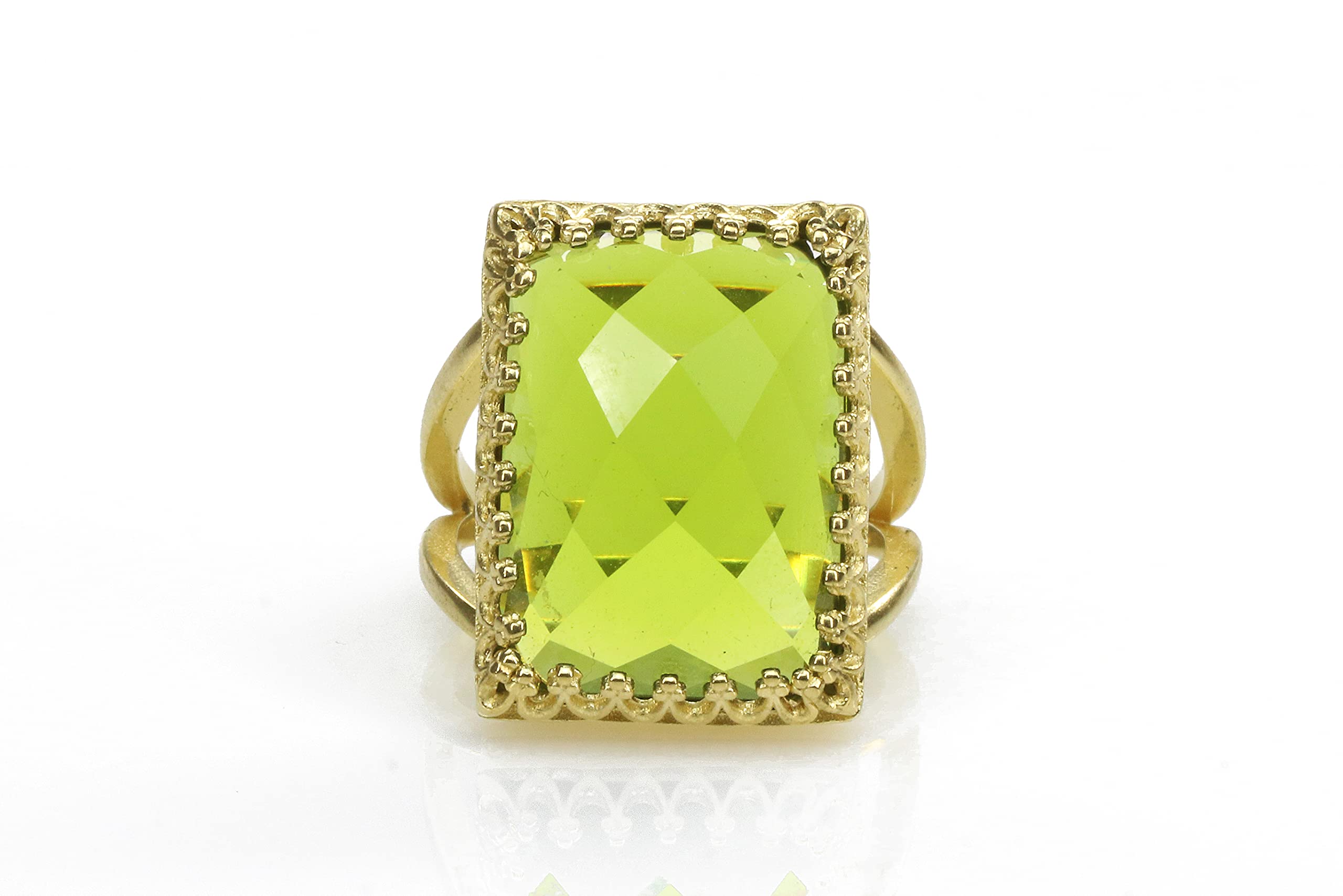 14K Gold Peridot Statement Ring - August Birthstone Jewelry - Handmade Fashion Ring for Women - Engagement, Wedding & Everyday Wear - Customizable Gold Peridot Ring for Her - Perfect Gift for Birthday, Anniversary and Special Occasions