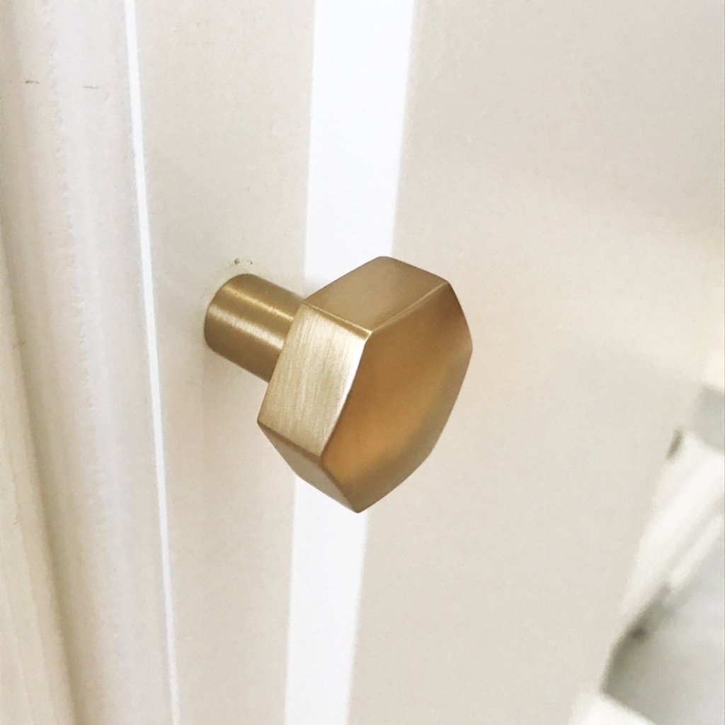 Geometric Champagne Bronze Cabinet Knobs and Drawer Pulls - Modern Kitchen & Bathroom Hardware for Cabinets, Dressers, and Furniture (Set of 10)