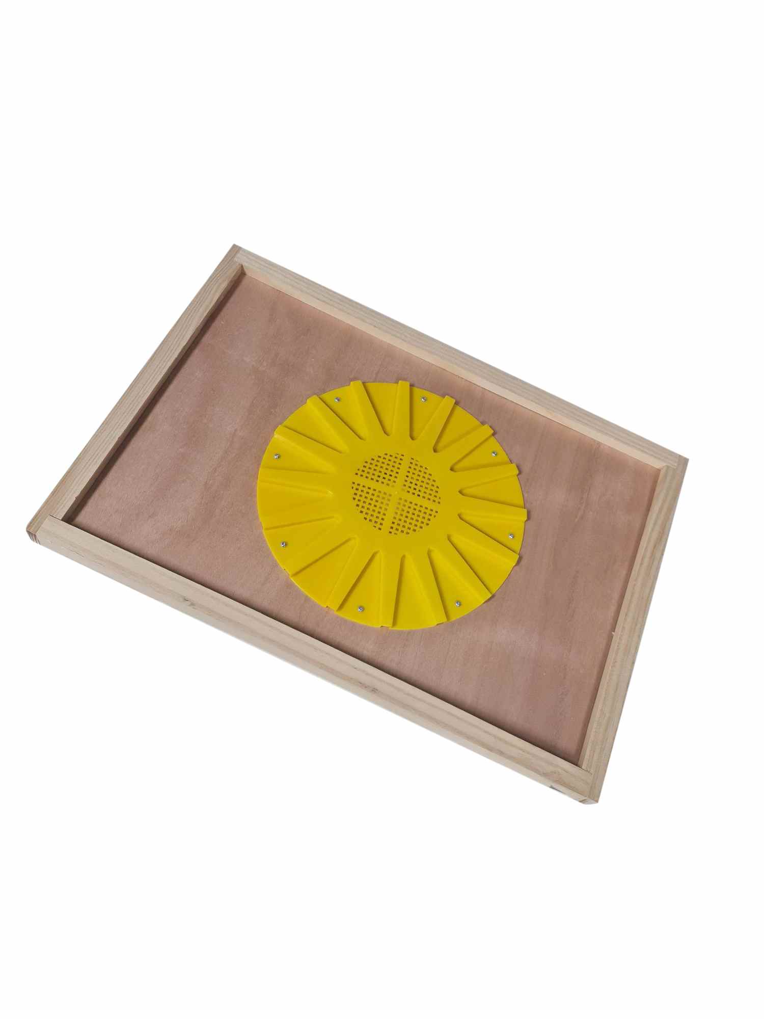 16-Way Bee Escape Board - Clearer Board for 8/10 Frame Beehives - Perfect for Honey Harvesting & Hive Maintenance