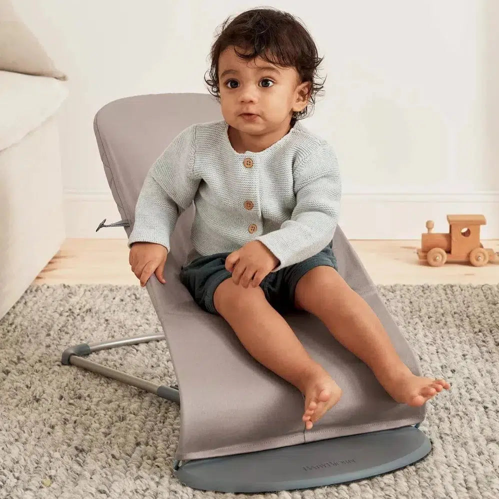Baby Bjorn Bouncer Bliss Woven Classic Quilt Sand Grey - Premium Baby Bouncer for Newborns & Infants | Comfortable & Ergonomic Design for Playtime & Relaxation at Home