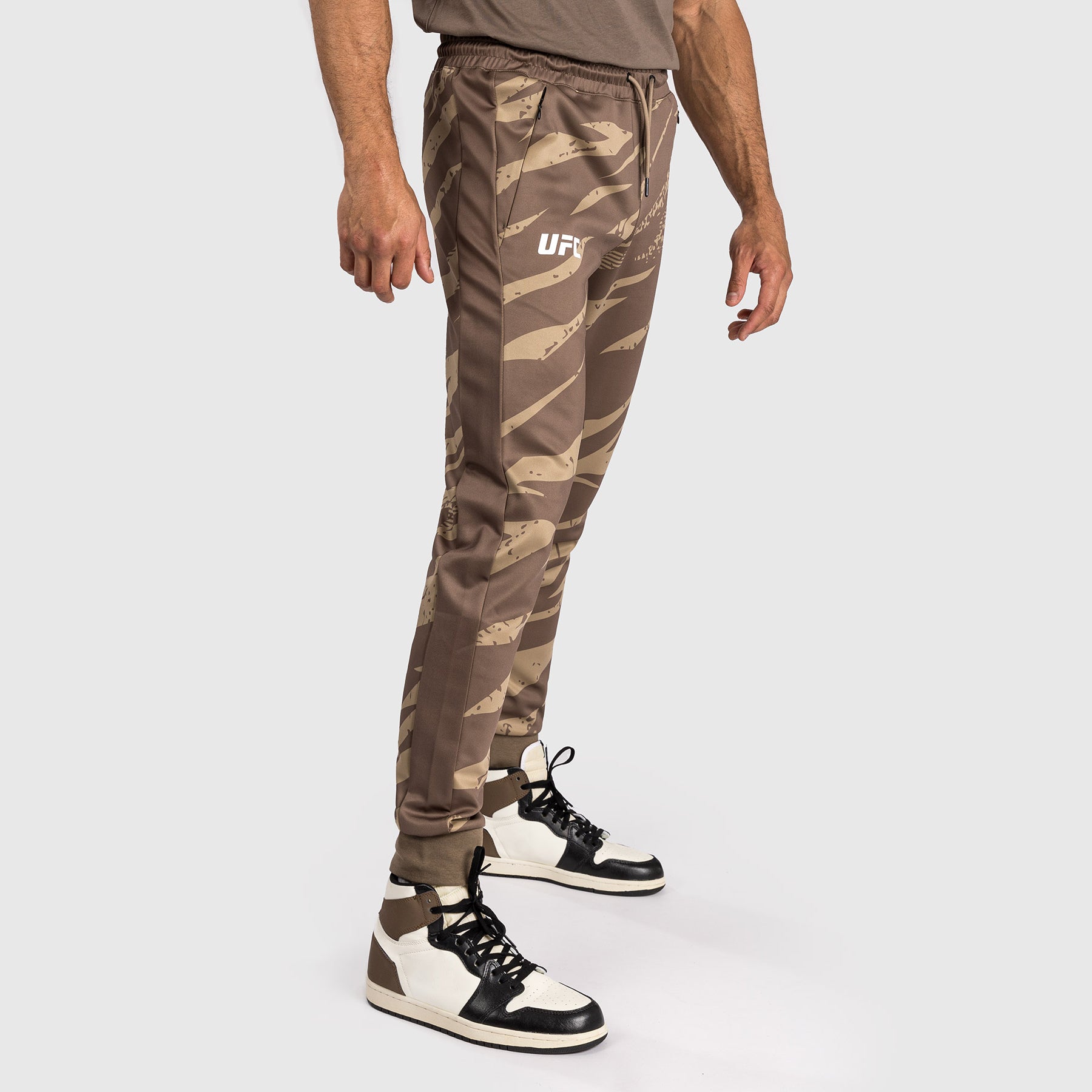Venum UFC Adrenaline Fight Week Men's Training Pants - Desert Camo MMA Workout & Gym Shorts for Combat Sports