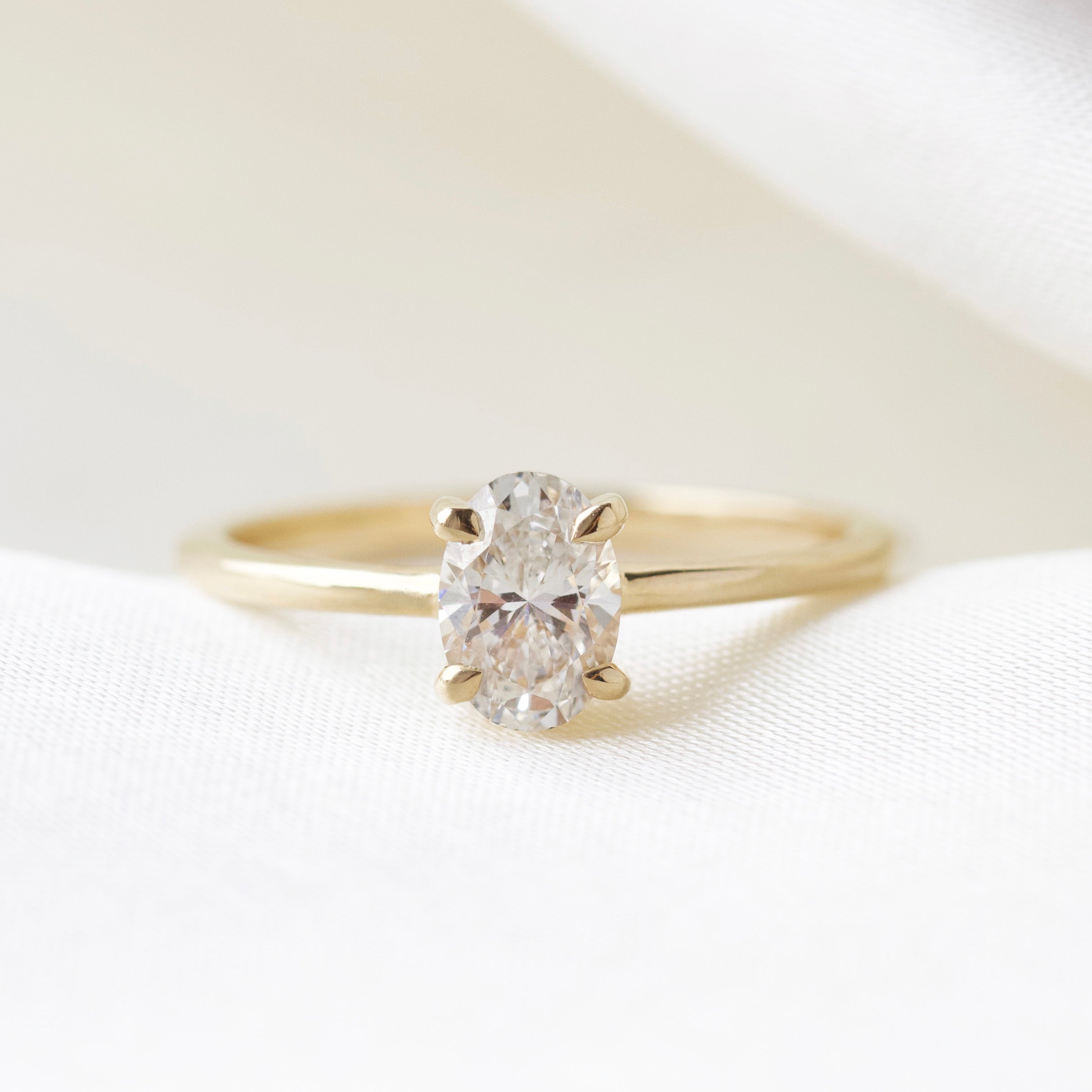 Erin Oval Solitaire Diamond Ring - 14K Gold Engagement Ring for Women, Elegant Wedding Band, Perfect for Proposals, Anniversaries & Special Occasions