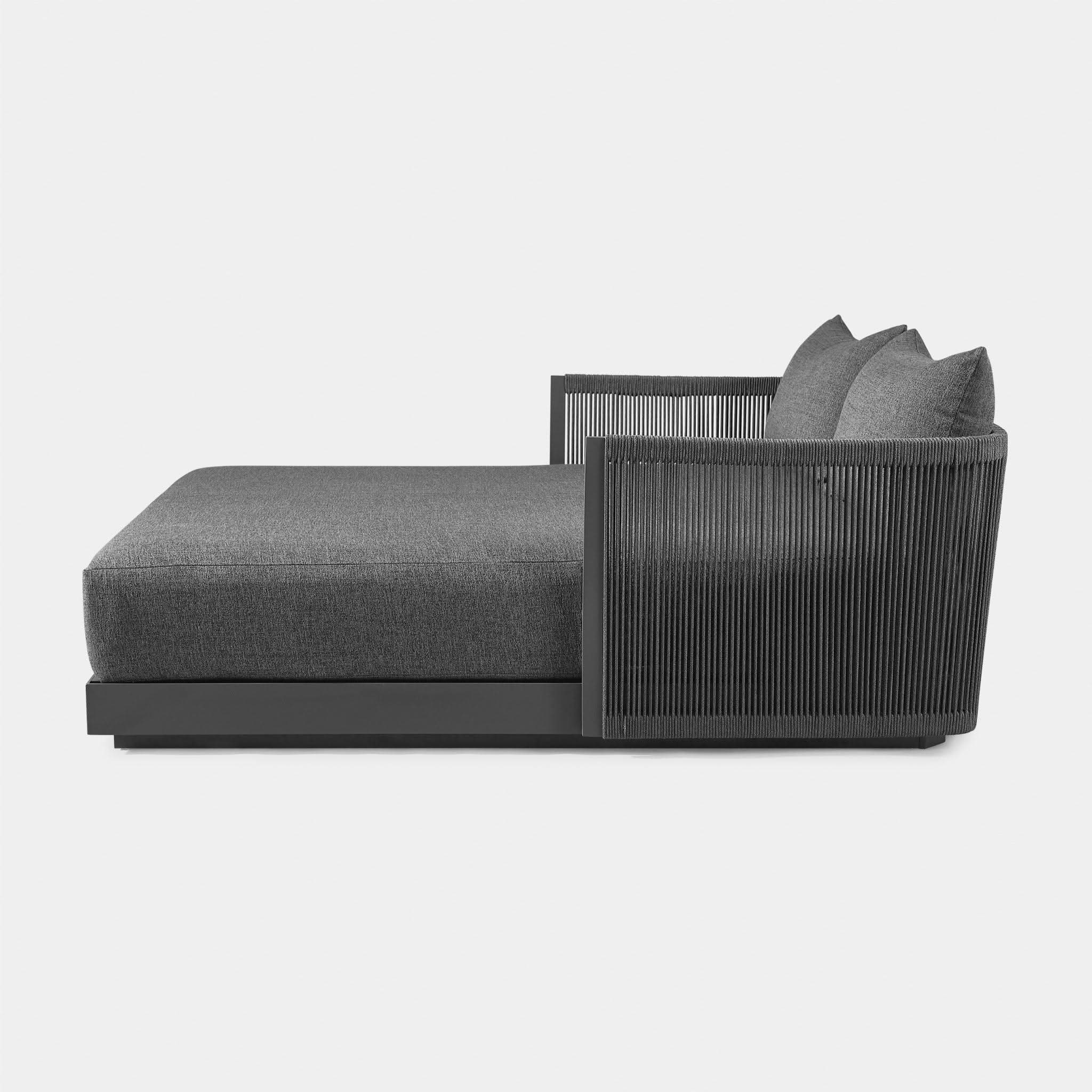 Antigua Daybed - Modern Outdoor Patio Furniture for Poolside Lounging, Garden Relaxation & Backyard Decor