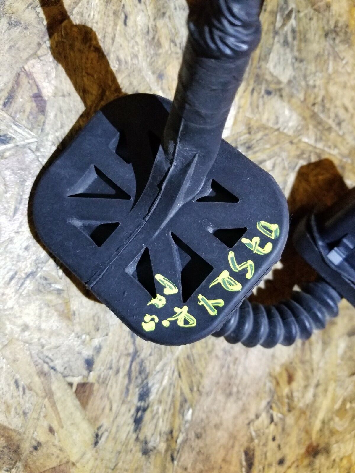 2005-2009 Cadillac SRX Right Rear Passenger Side Door Wire Harness OEM Replacement - Perfect for Electrical Repairs & DIY Auto Maintenance