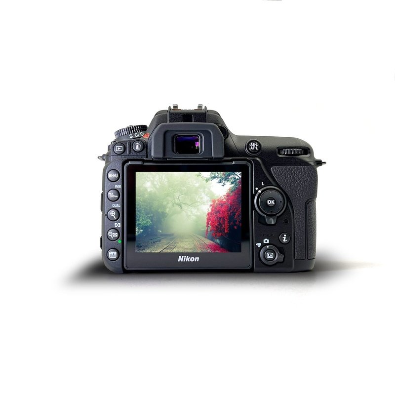 Nikon D7500 DSLR Camera with 18-140mm VR Lens Kit - International Version for Photography, Travel & Vlogging