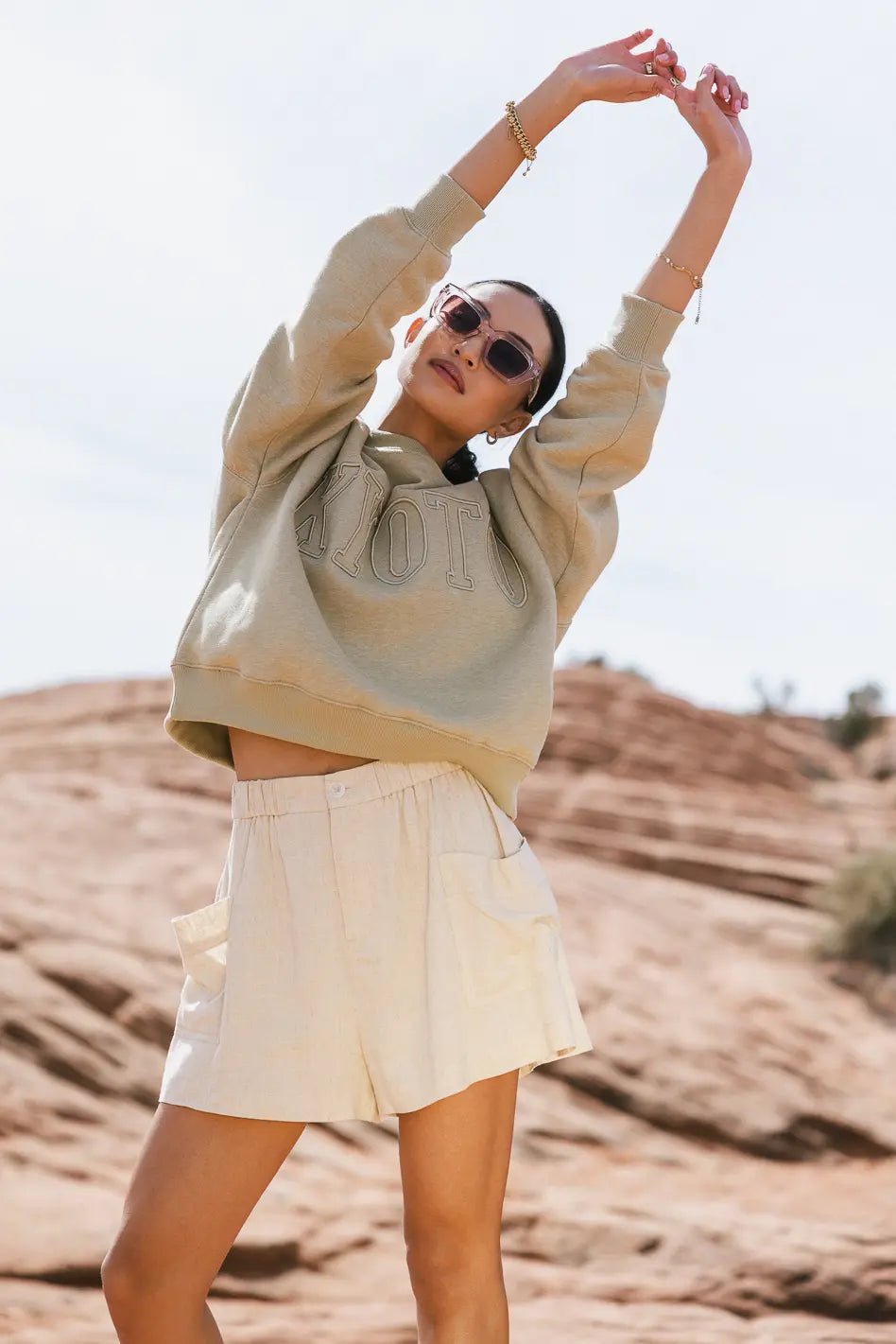Kyoto Sweatshirt for Women & Men | Cozy Fleece Pullover | Japanese Streetwear Style | Perfect for Casual Wear, Travel & Loungewear