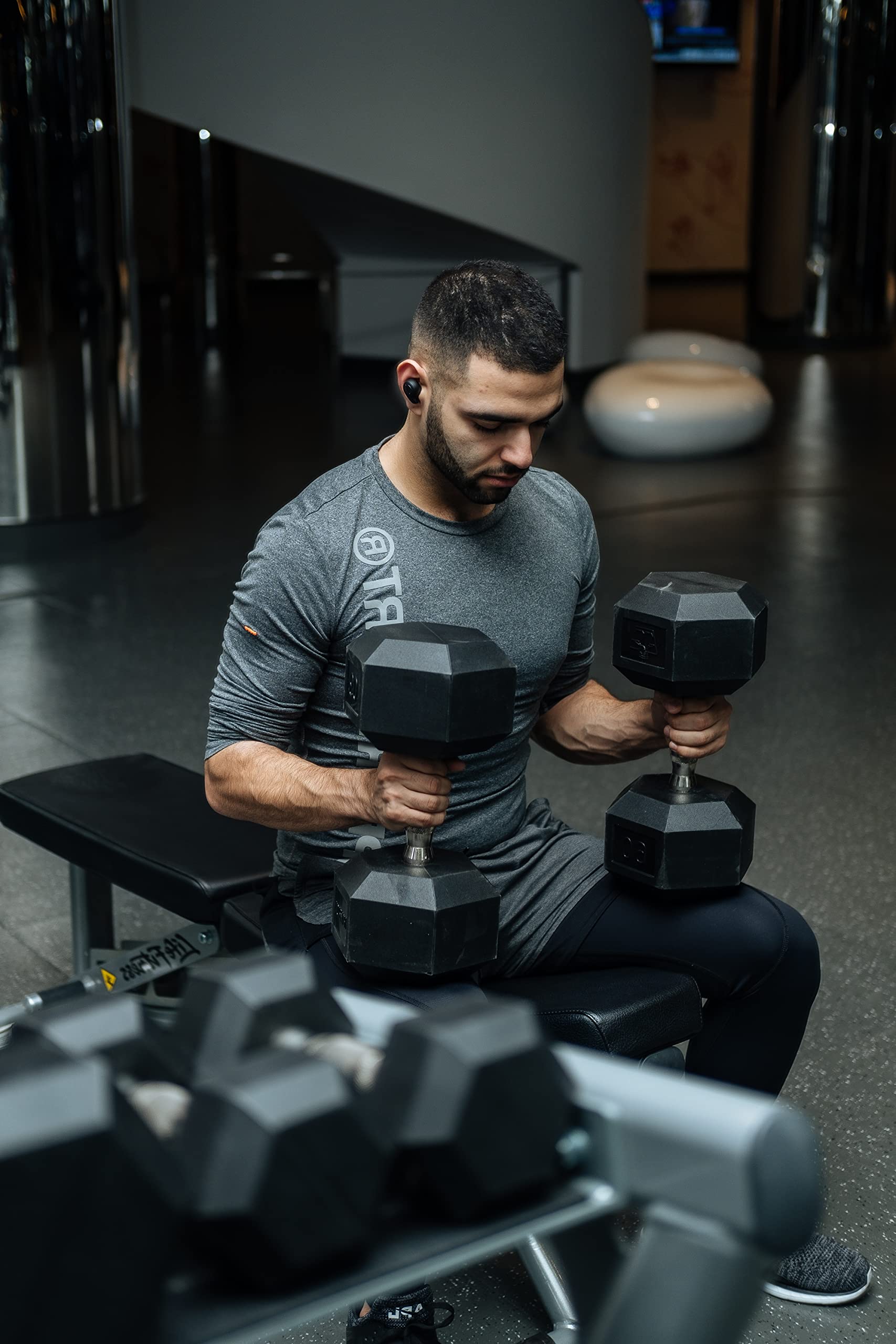 Gronk Fitness Rubber Hex Dumbbell Set (5-70 lbs) - Rubber Coated Cast Iron Weights with Chrome Handles for Home Gym & Strength Training | Workout Equipment for Men & Women | Perfect for CrossFit, Weight Lifting & Full-Body Exercises