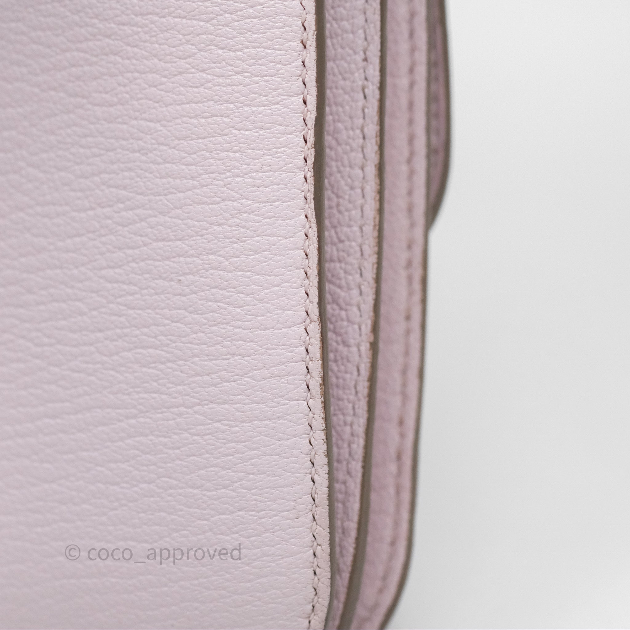 Hermès Constance Mini 18cm Bag in Mauve Pale Chevre Mysore Leather with Rose Gold Hardware - Luxury Crossbody Purse for Women, Perfect for Date Night & Special Occasions