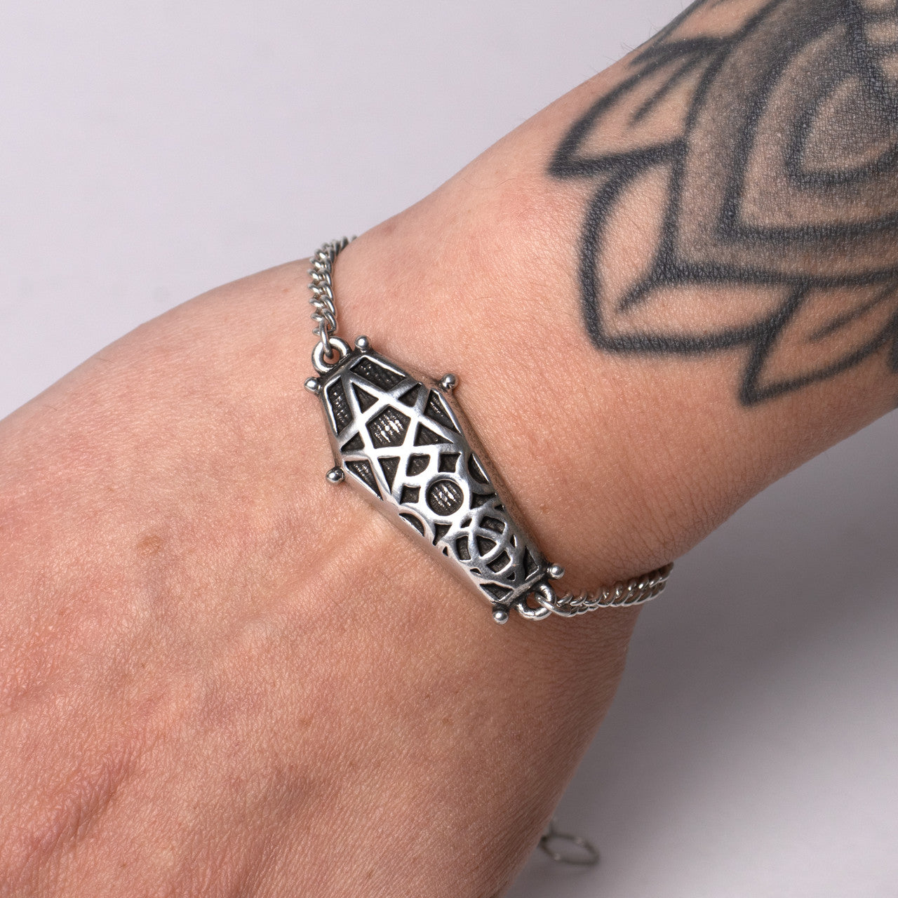 Gothic Hex Etched Coffin Chain Bracelet for Women & Men - Stainless Steel Punk Rock Jewelry - Perfect for Halloween, Goth Fashion, and Alternative Style