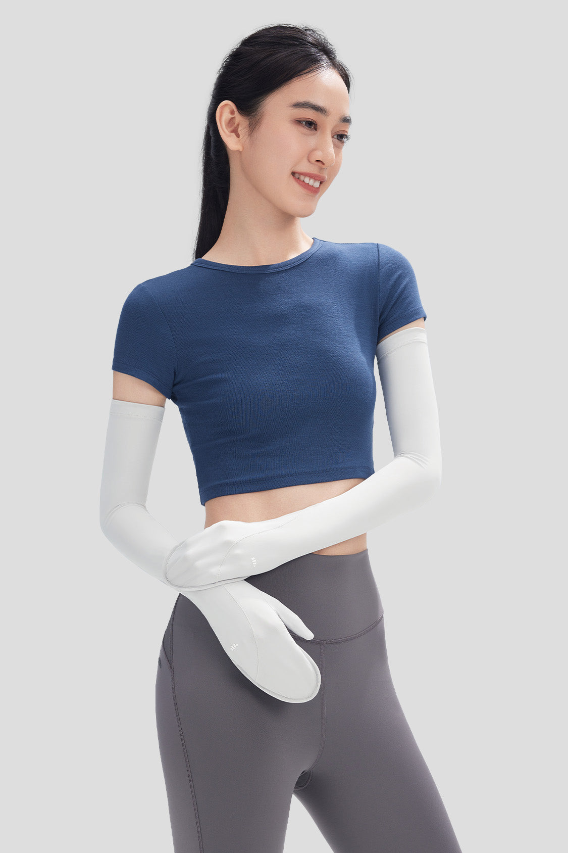 Peche Women's UPF50+ Sun Protection Arm Sleeves with Gloves - UV Blocking Cooling Sleeve Covers for Outdoor Sports, Driving, Golf & Summer Activities