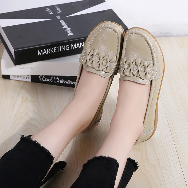 Genuine Leather Women's Loafers - Soft Non-Slip Boat Shoes with Sturdy Sole | Comfortable Flats in Extended Sizes | Perfect for Office, Travel & Casual Wear
