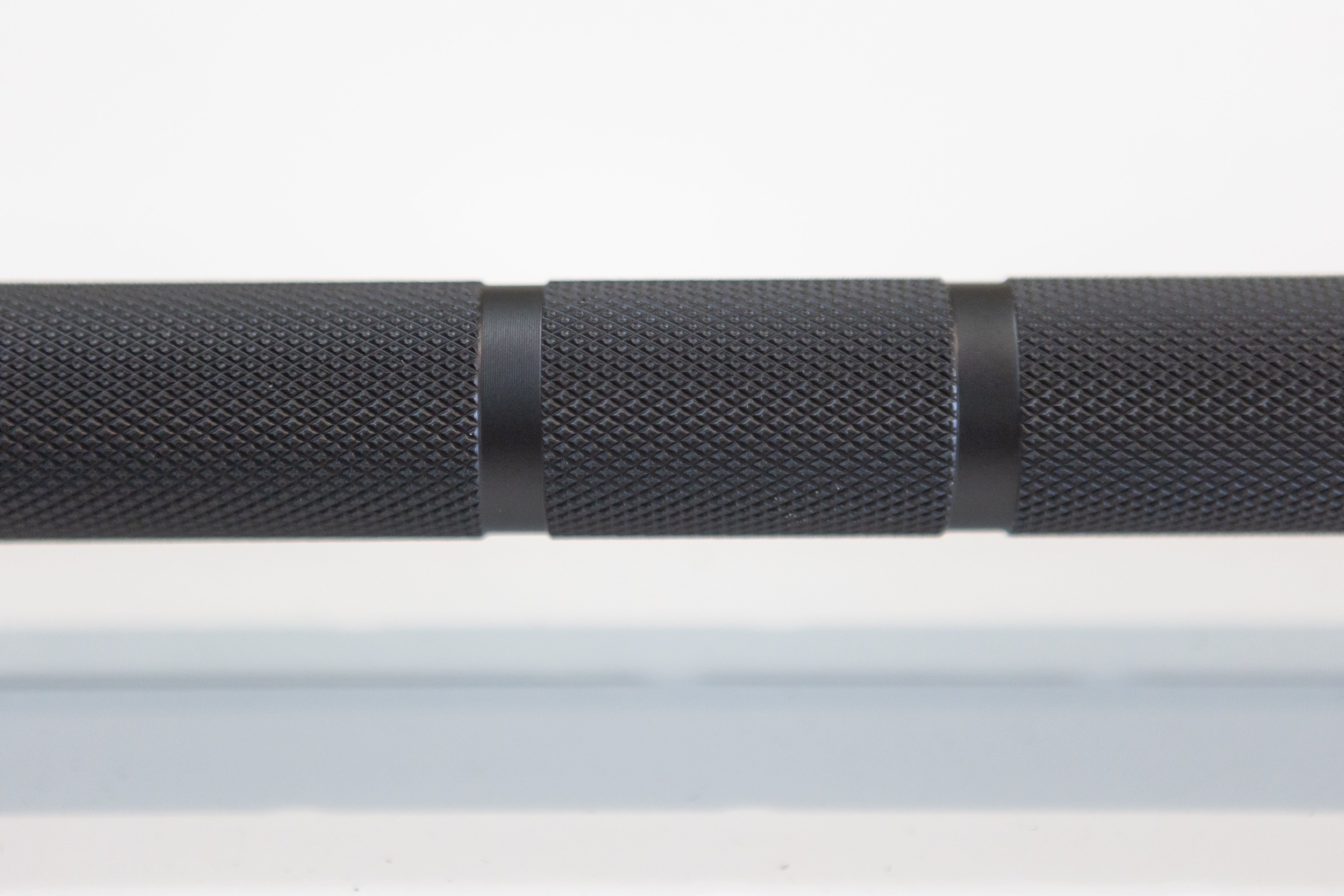 Men's Contender Series Olympic Barbell - Premium Black Weightlifting Bar for CrossFit & Powerlifting - Home Gym & Training Center Equipment