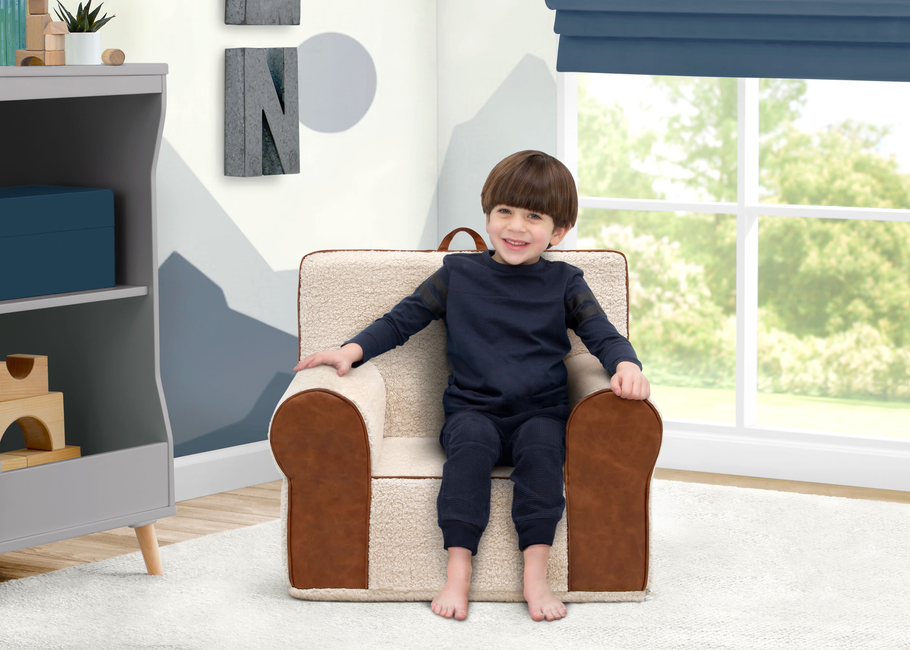 Premium Cozee Sherpa & Faux Leather Kids Chair - Soft Plush Comfort for Reading, Gaming & Relaxing in Bedroom or Playroom