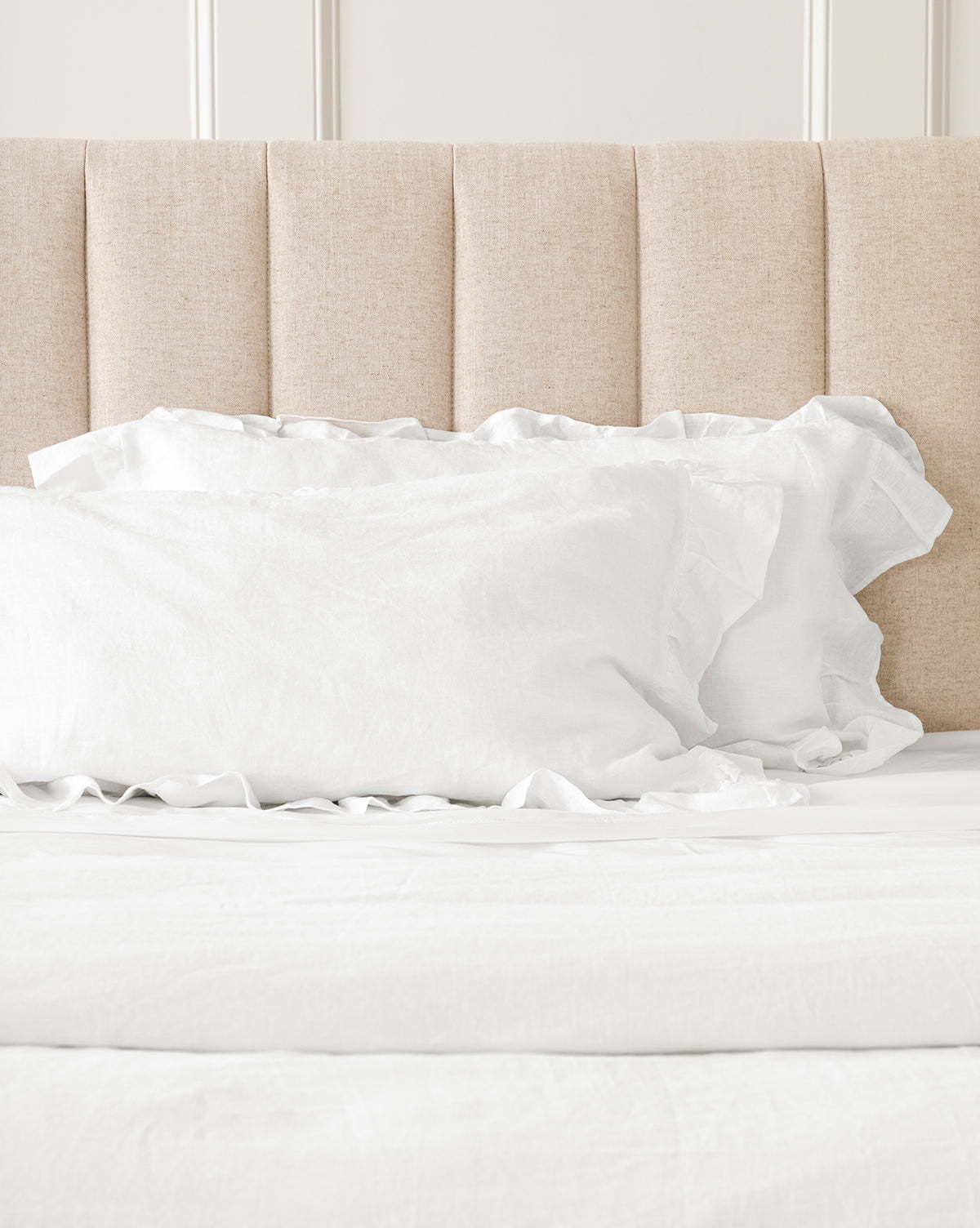Premium Ruffle White Linen Shams Set of 2 - 100% Natural Bedding Pillowcases for Queen & King Size - Perfect for Farmhouse, Coastal & Boho Chic Bedroom Decor