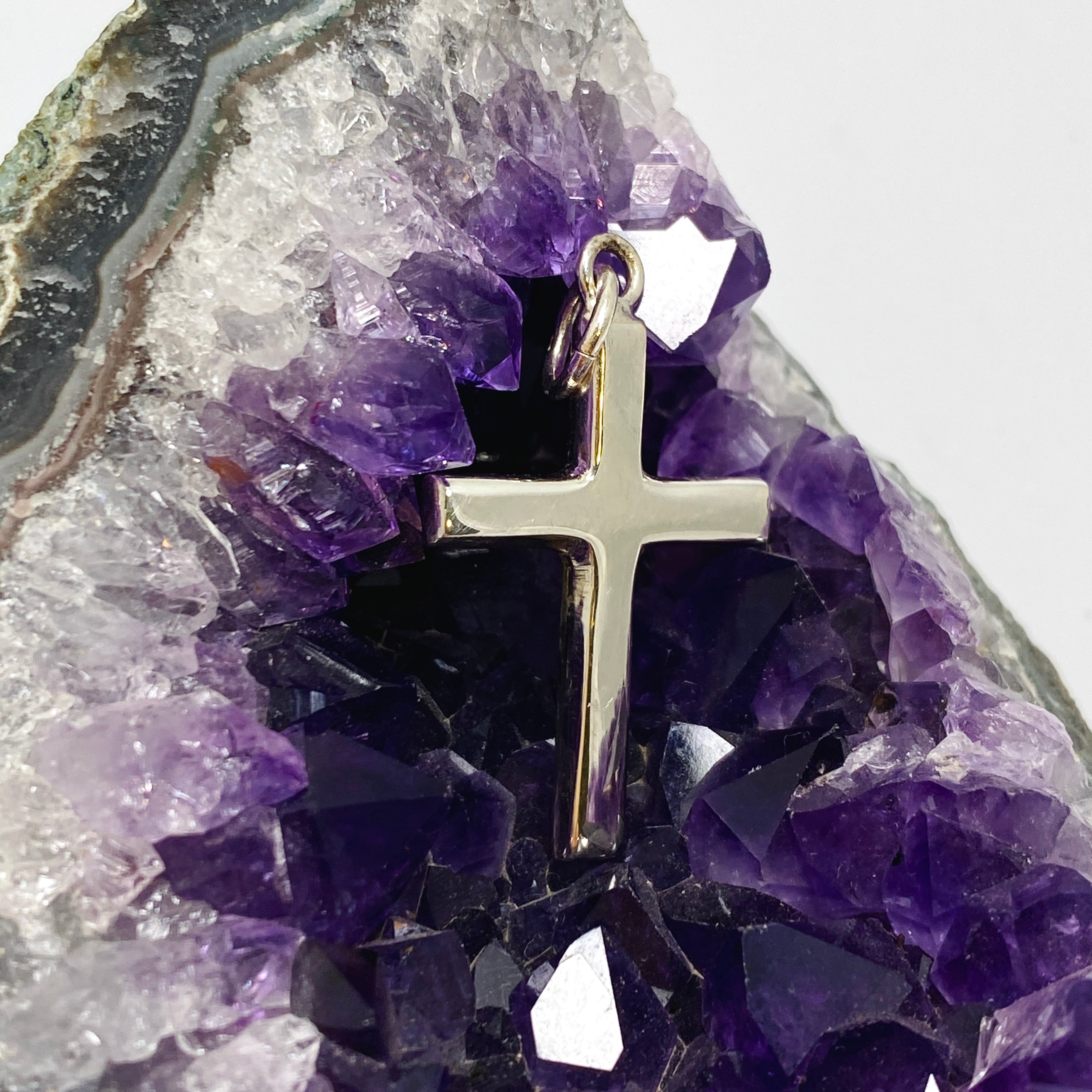 925 Sterling Silver Cross Pendant Necklace for Women & Men - Religious Jewelry Gift for Baptism, Confirmation & Everyday Wear - SV25 104