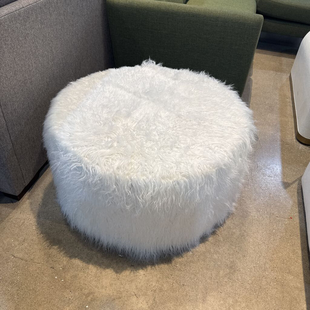 Galice Oversized White Fur Ottoman - Plush & Cozy Footrest, Accent Chair, Living Room Decor - Perfect for Home, Lounge, and Bedroom Comfort