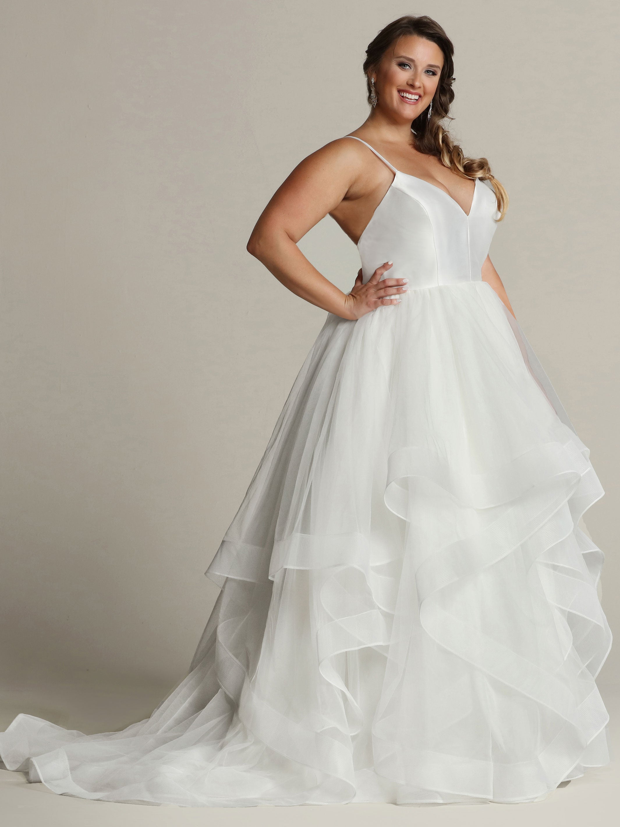 Leah Women's Fashion Sample Outfit - Perfect for Casual Wear, Parties, and Everyday Style