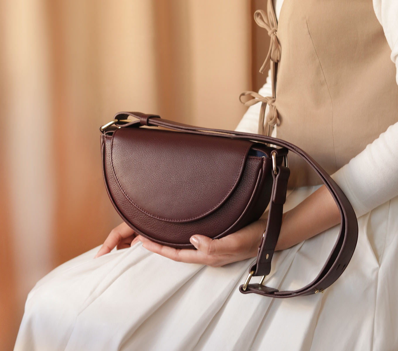 Premium Malmo Genuine Leather Handbag - Stylish & Durable Women's Crossbody Bag for Work, Travel & Everyday Use