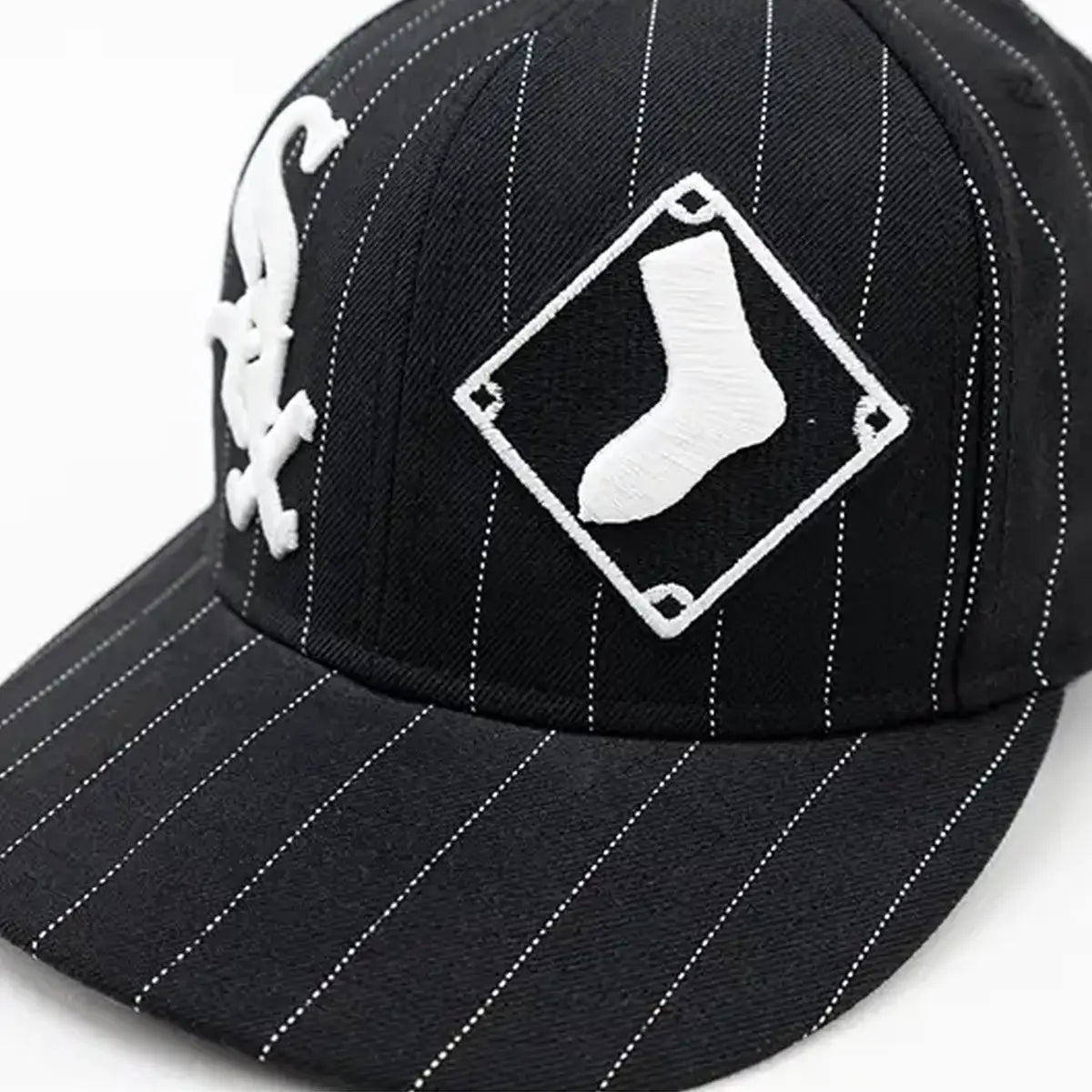 Chicago White Sox MLB 59FIFTY Fitted Baseball Cap - Official New Era Snapback Hat for Men & Women - Perfect for Games, Sports Events & Streetwear Fashion