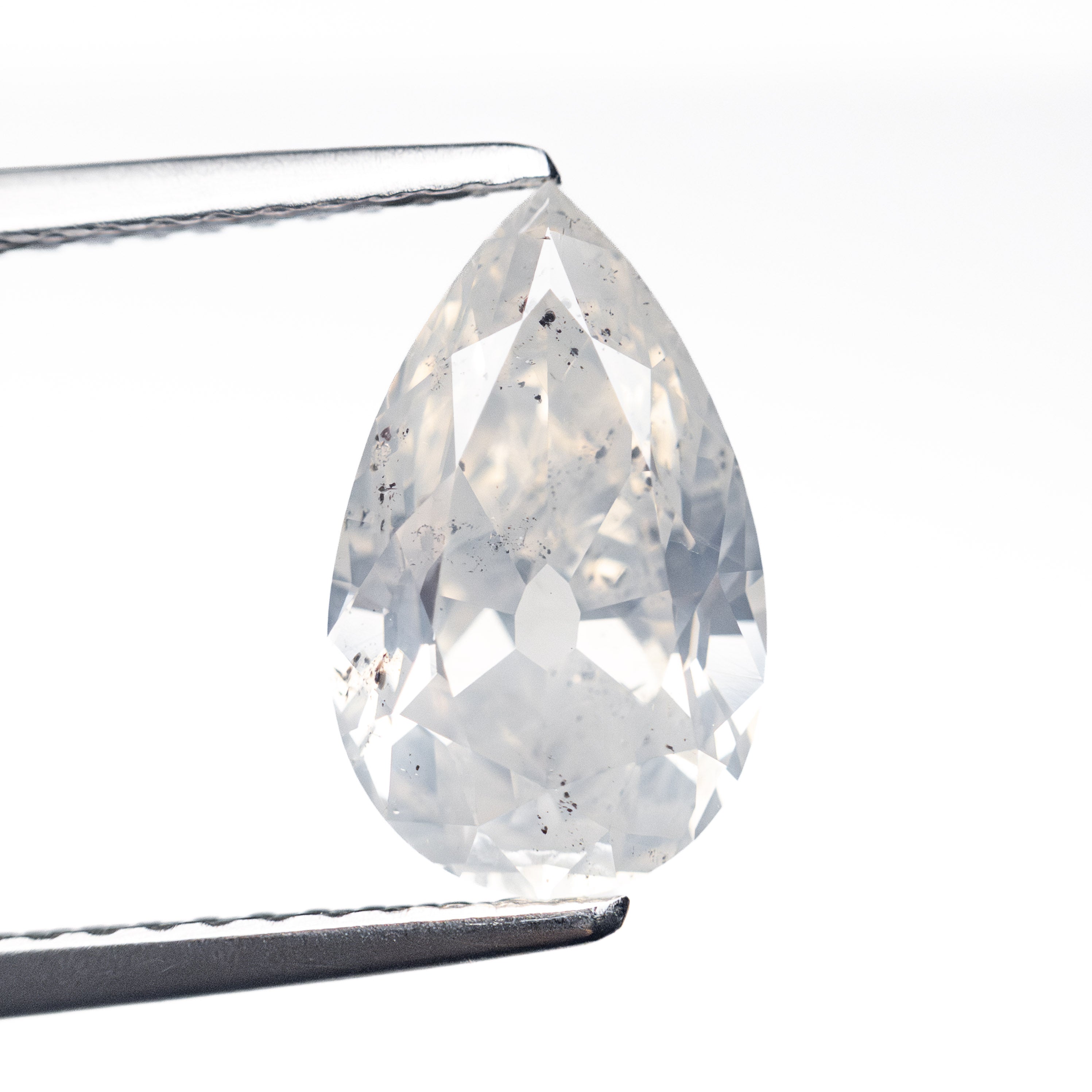 2.03ct Fancy White Pear-Shaped Diamond - 10.82x6.63x4.14mm Antique-Style Brilliant Cut for Engagement Rings & Vintage Jewelry