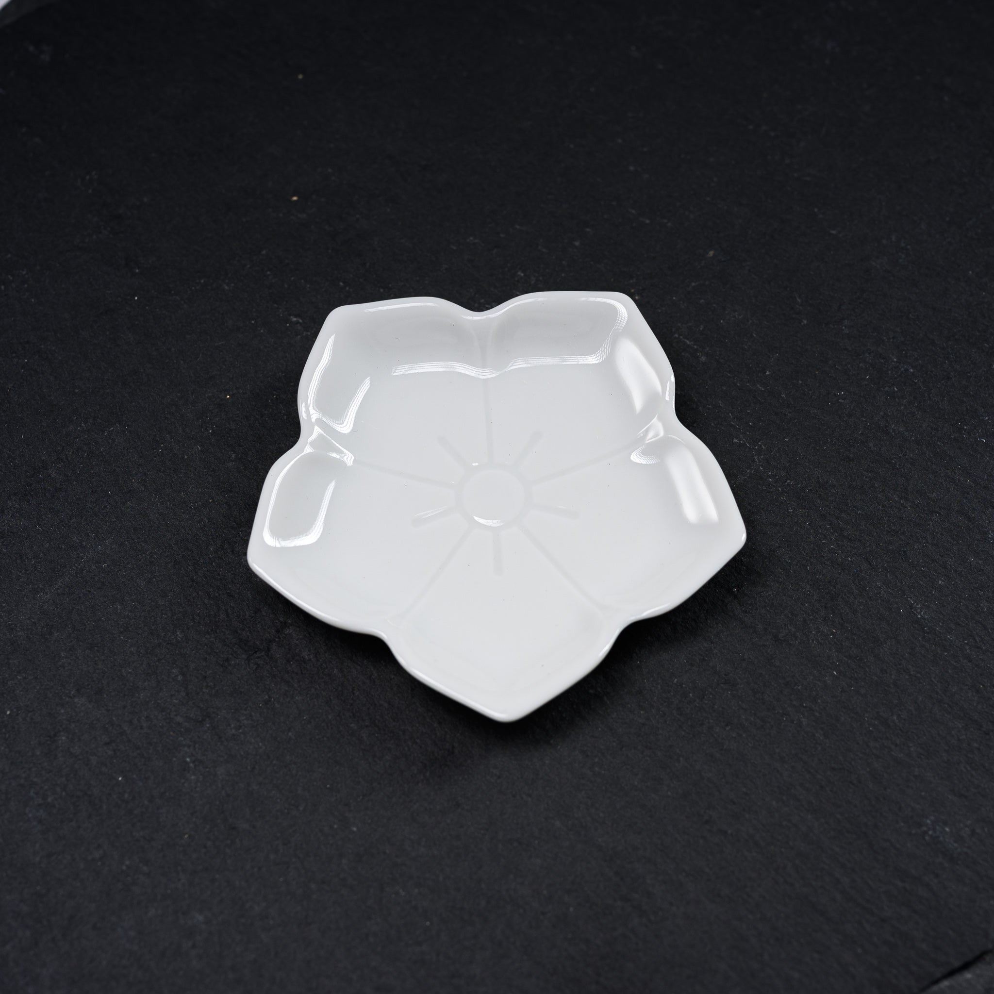 MIYAMA Mino Ware Small Condiment Plate - 7 Stylish Japanese Ceramic Dishes for Soy Sauce, Wasabi & Sushi - Perfect for Asian Dining & Home Decor
