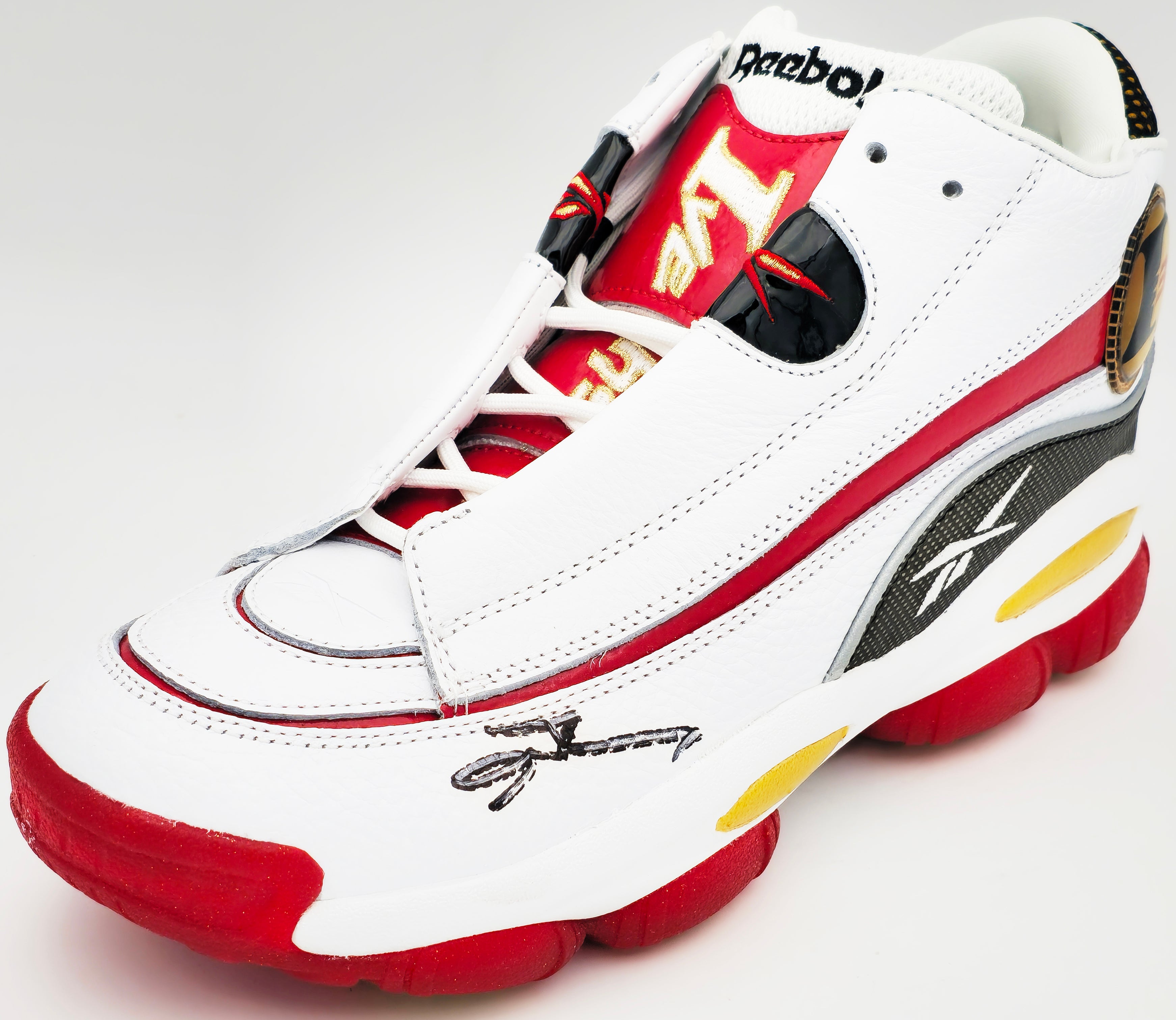 Authentic Allen Iverson Autographed Reebok The Answer DMX Basketball Shoe - Size 9 Left - Philadelphia 76ers - Beckett BAS Certified - Perfect for Collectors & NBA Fans