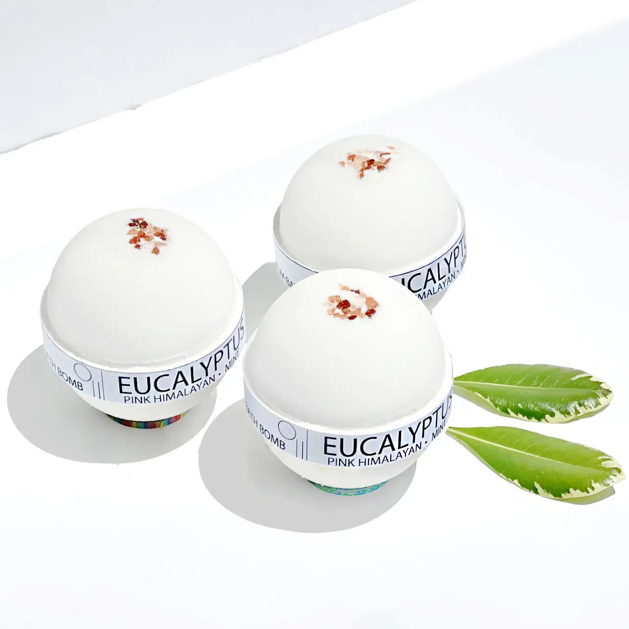 Eucalyptus Mint & Himalayan Salt Bath Bomb for Relaxation - Natural Aromatherapy for Stress Relief & Muscle Soaking - Perfect for Spa Nights & Self-Care