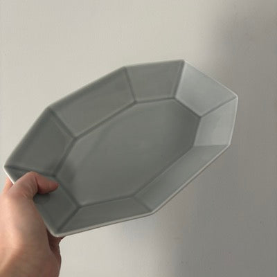 Premium Octagonal Serving Plates - Elegant 8-Sided Dishware for Appetizers, Desserts & Party Snacks - Perfect for Entertaining, Weddings & Special Occasions