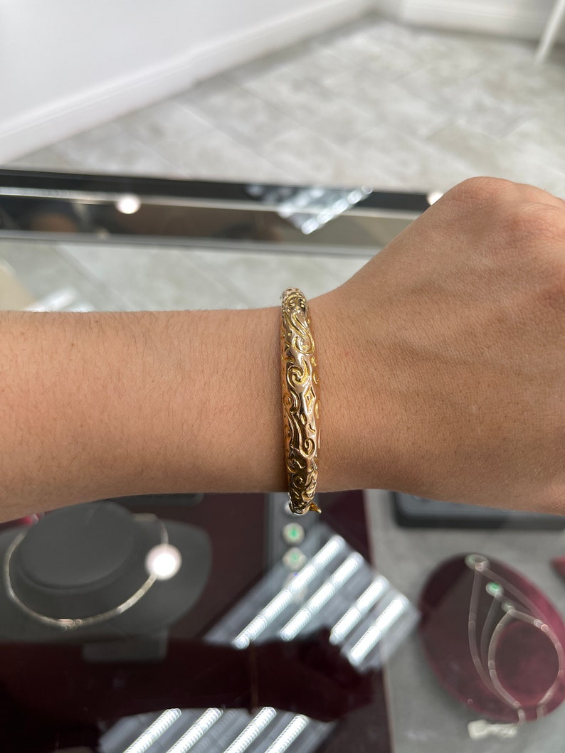 10.45mm 14K Gold Florentine Dome Comfort Fit Bangle Bracelet for Women - Classic Elegant Jewelry Gift for Wedding, Anniversary & Special Occasions