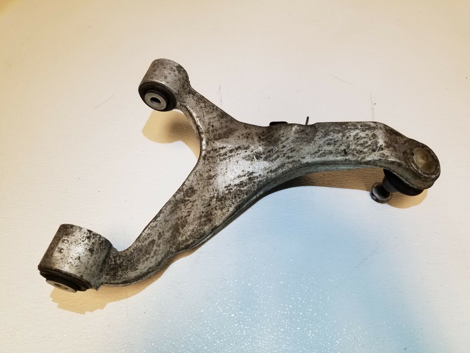 2004-2008 Nissan Maxima Rear Right Passenger Upper Control Arm - OEM Replacement Part - Perfect for Suspension Repair & Smooth Ride Maintenance