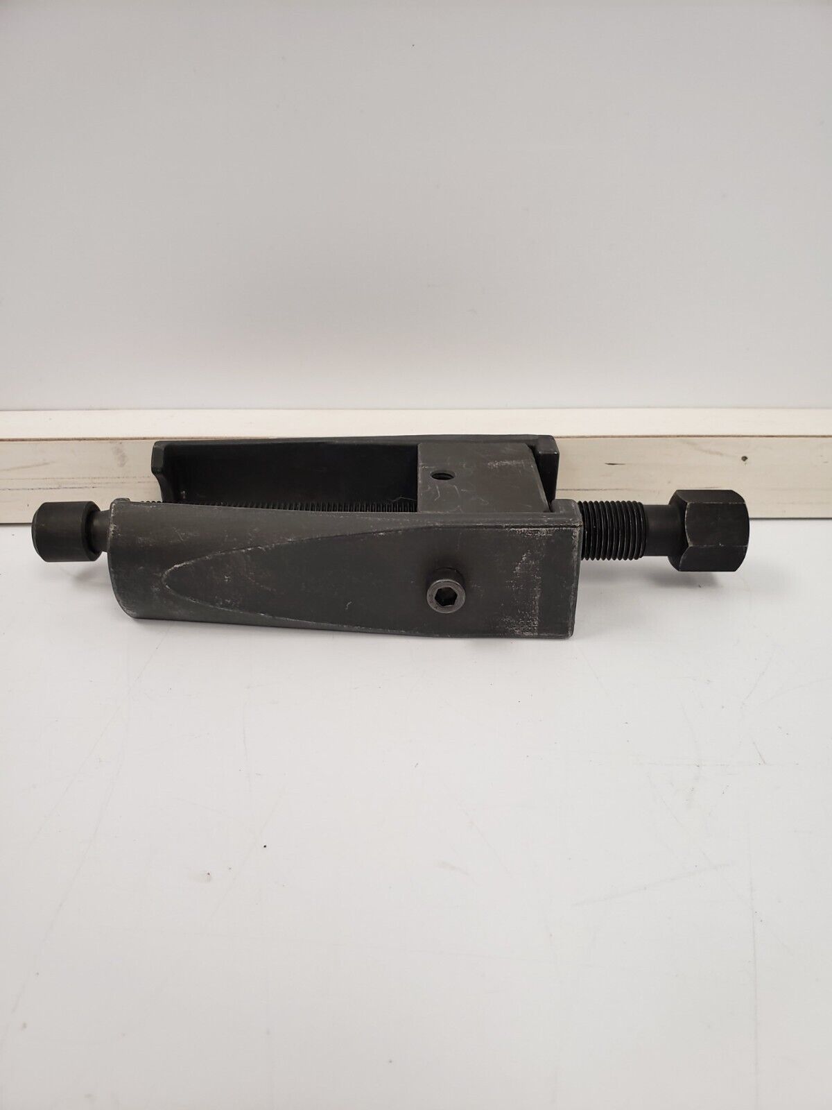 Miller C 4333A 1 Power Steering Pulley Puller Tool - Professional Automotive Repair Kit for Easy Steering System Maintenance - Perfect for Mechanics & DIY Car Enthusiasts
