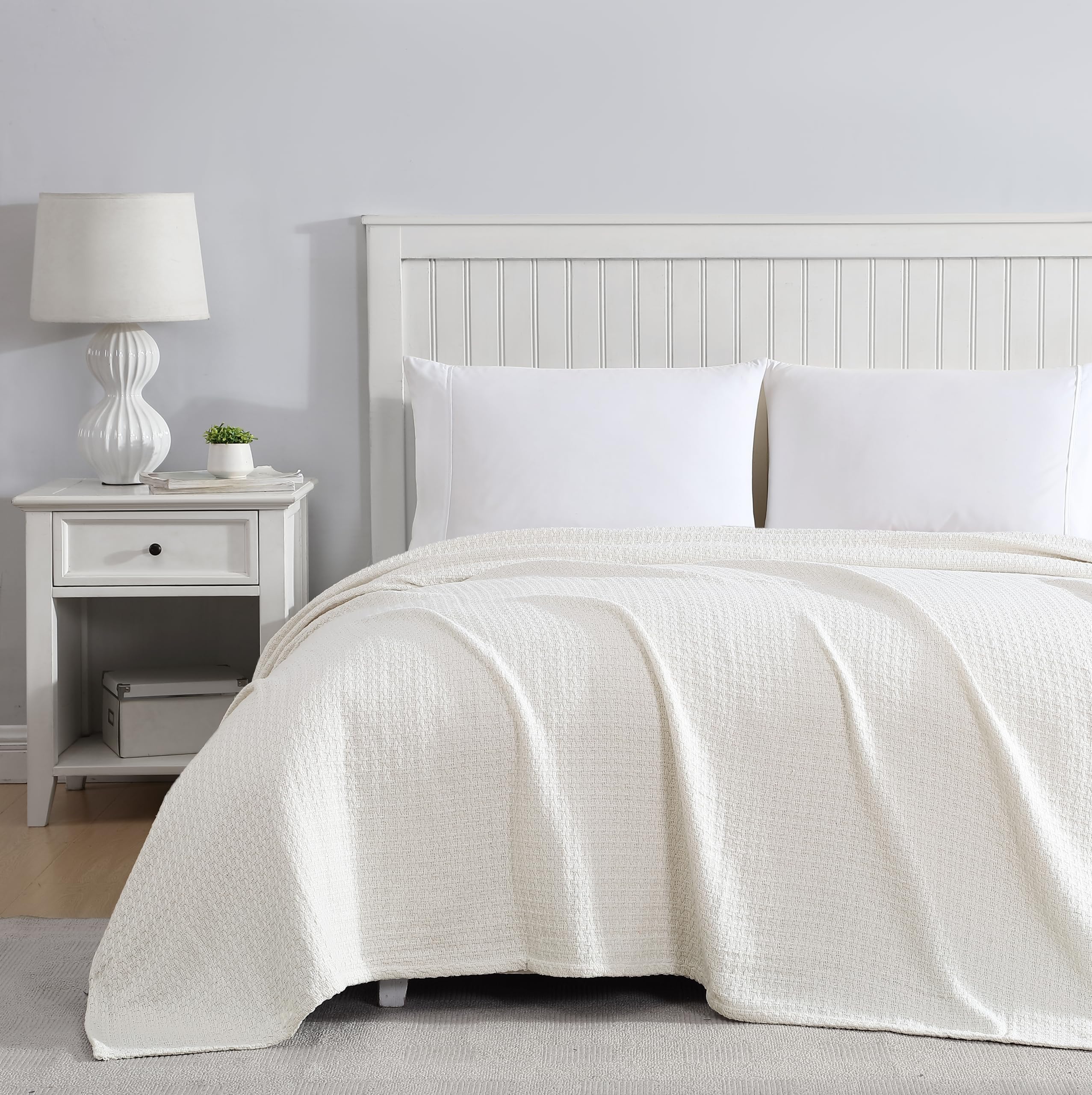 Beatrice Home Fashions 100% Cotton Waffle Weave Blanket - King Size, Ivory | Lightweight & Breathable All-Natural Cotton Bedding | Perfect for Hotels, Guest Rooms & Cozy Home Use