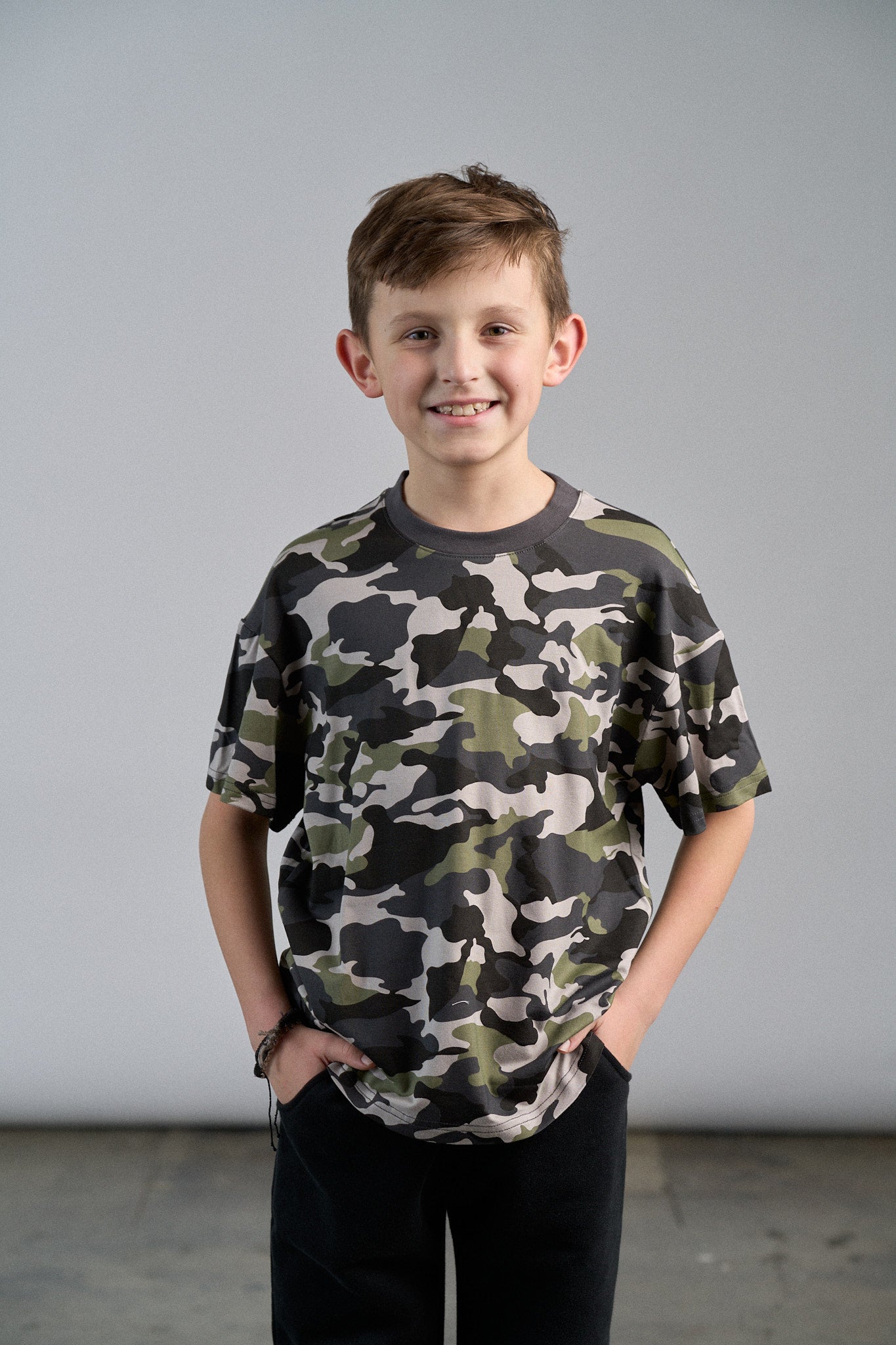 Oversized Bamboo T-Shirt for Men & Women - Soft Army Camo Print - Comfortable Loose Fit Casual Tee - Perfect for Streetwear, Loungewear, and Outdoor Activities