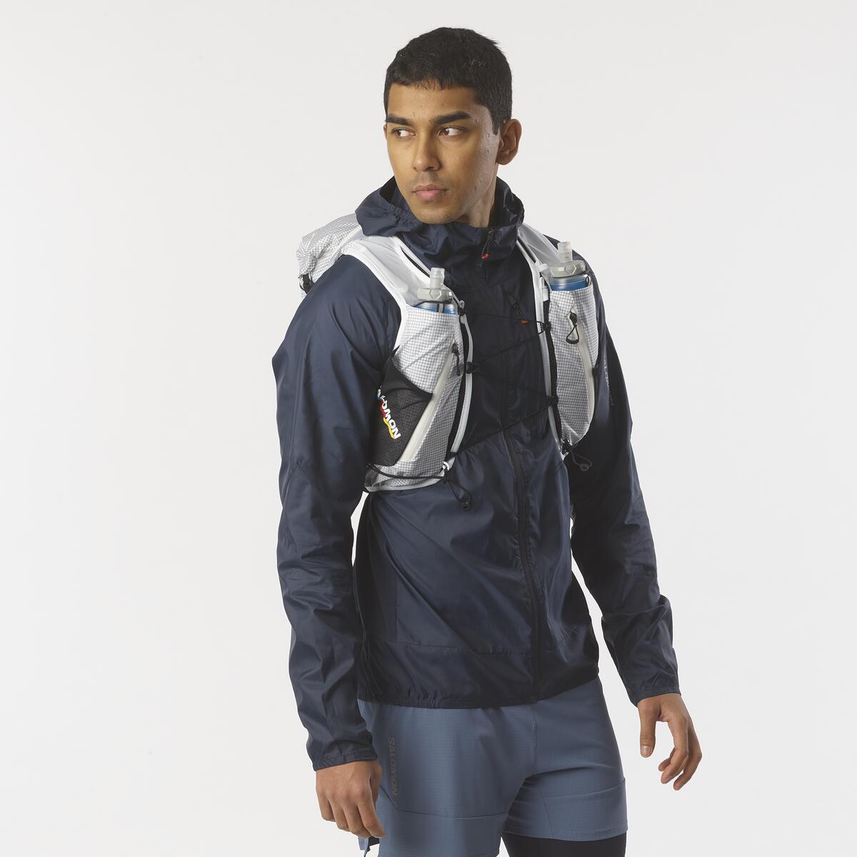 Adv Skin Cross Season 15 Unisex Running Vest - Lightweight Breathable Hydration Pack for Marathon Trail Runners - Perfect for Long Distance Training & Outdoor Adventures